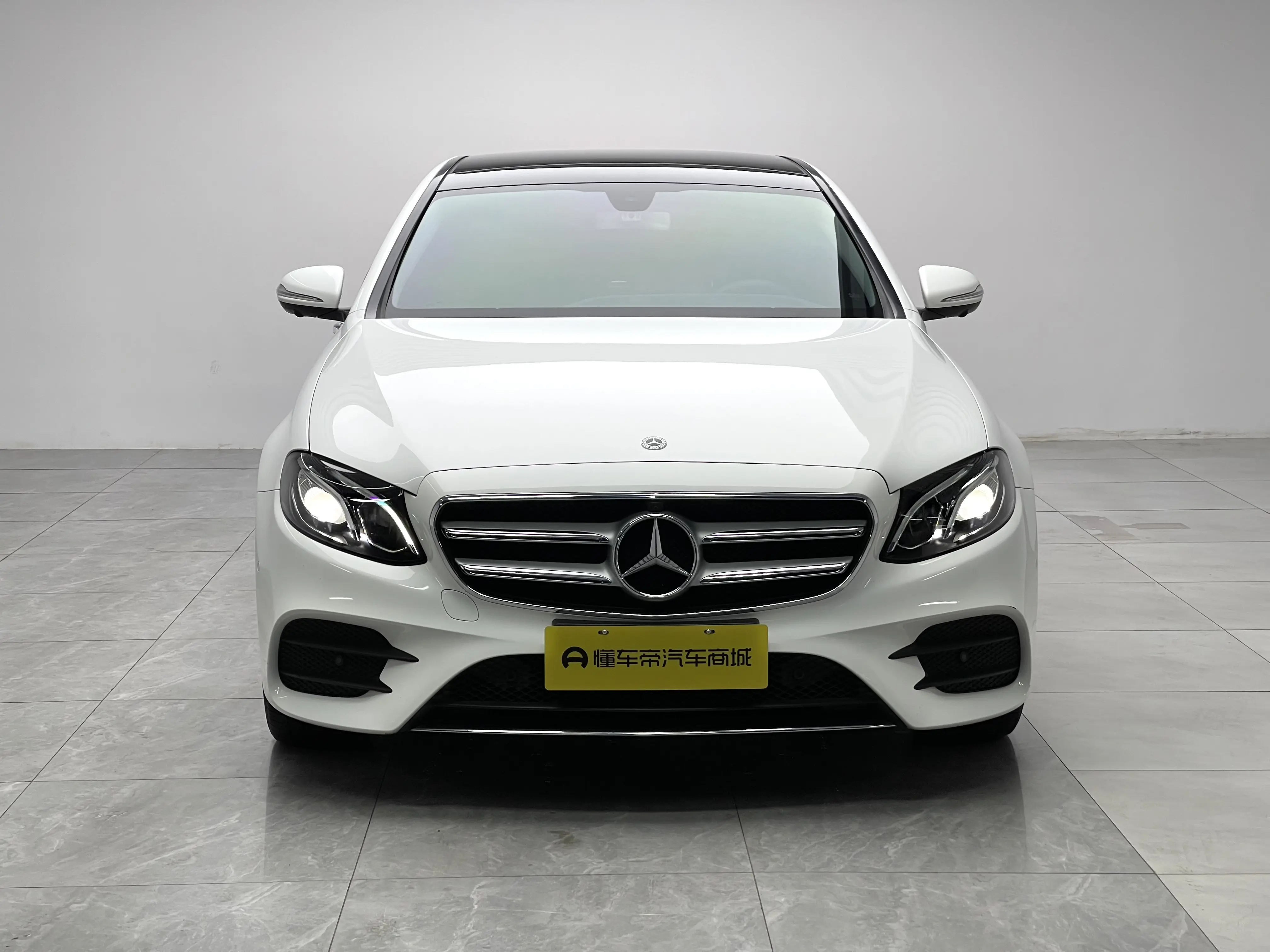 Mercedes-Benz E-Class  из Китая