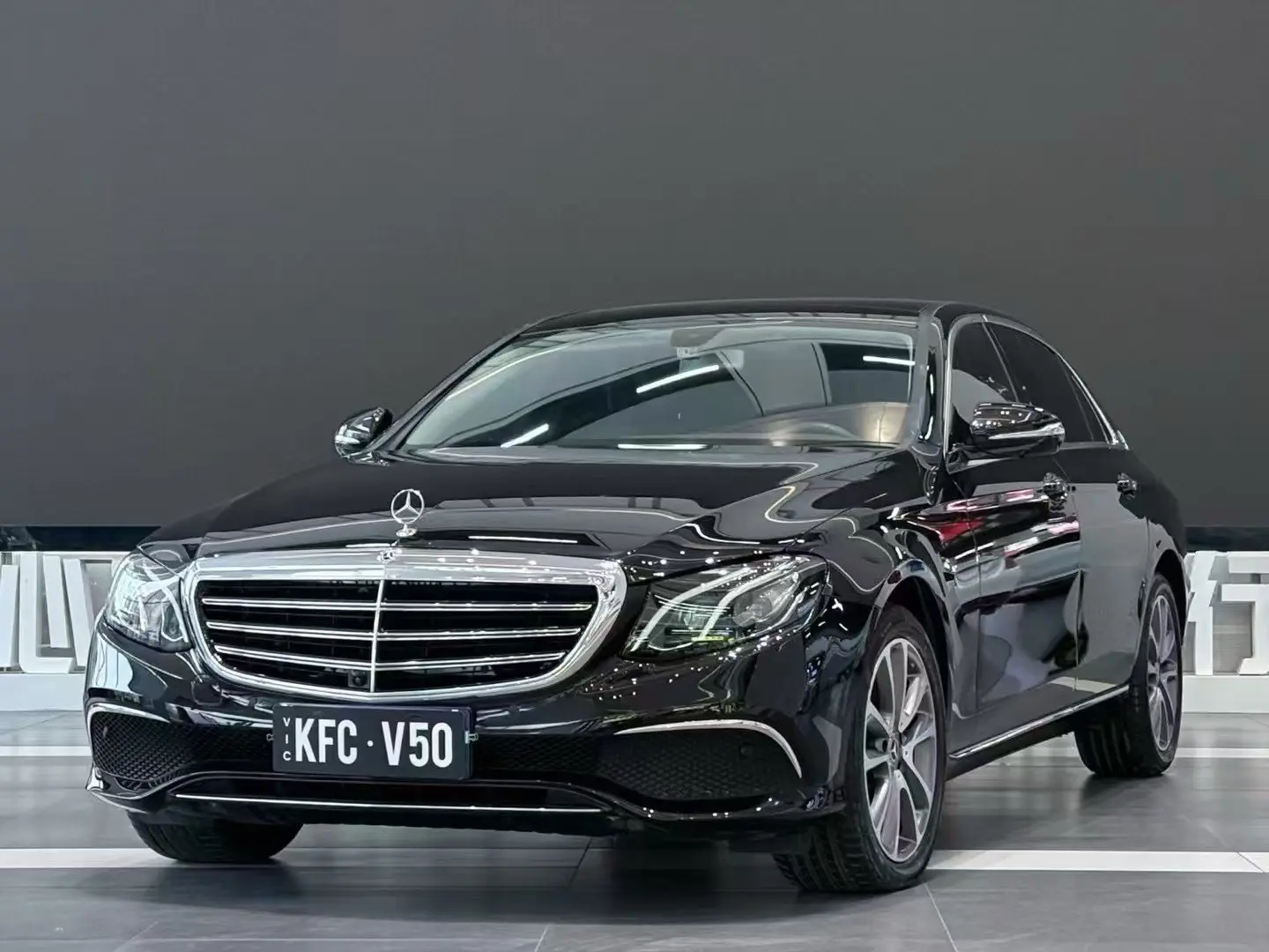 Mercedes-Benz E-Class  из Китая