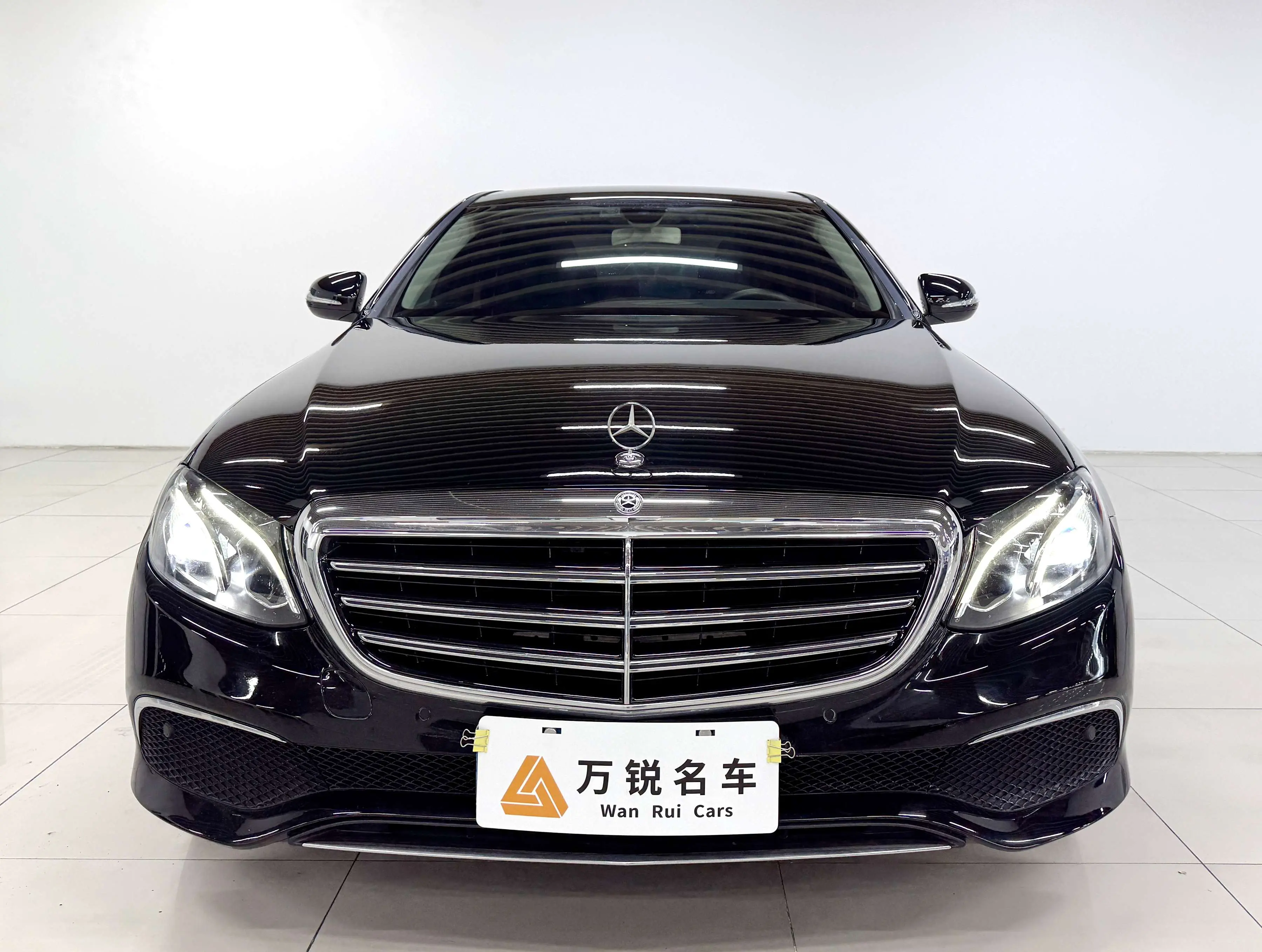 Mercedes-Benz E-Class  из Китая