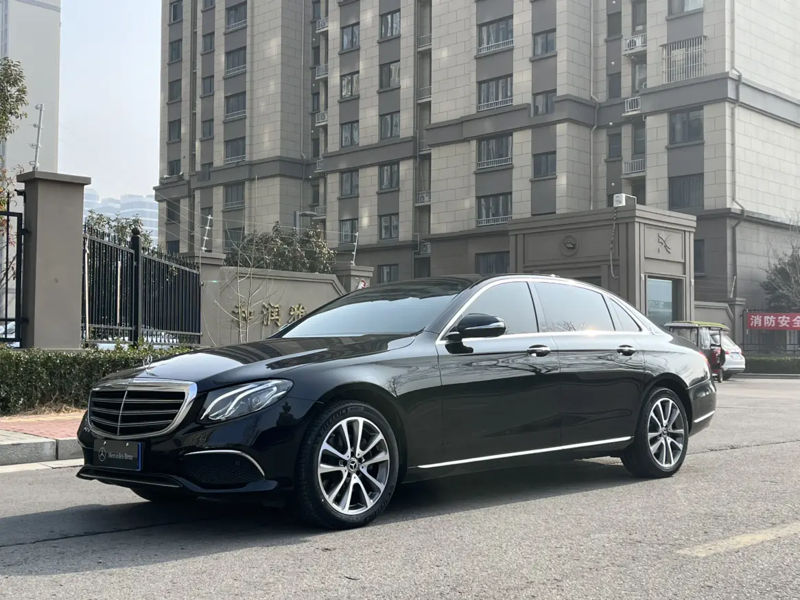 Mercedes-Benz E-Class  из Китая