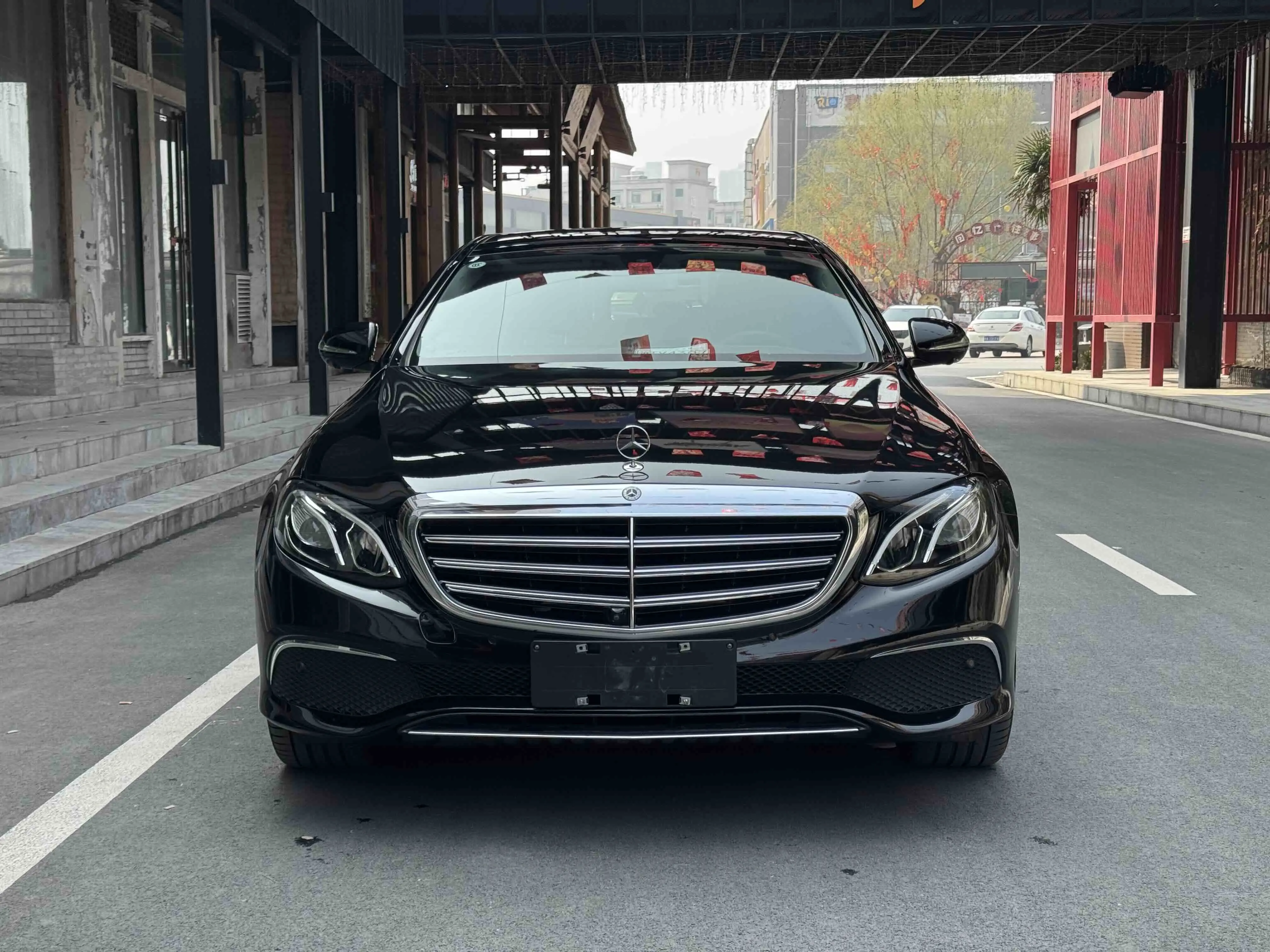Mercedes-Benz E-Class  из Китая