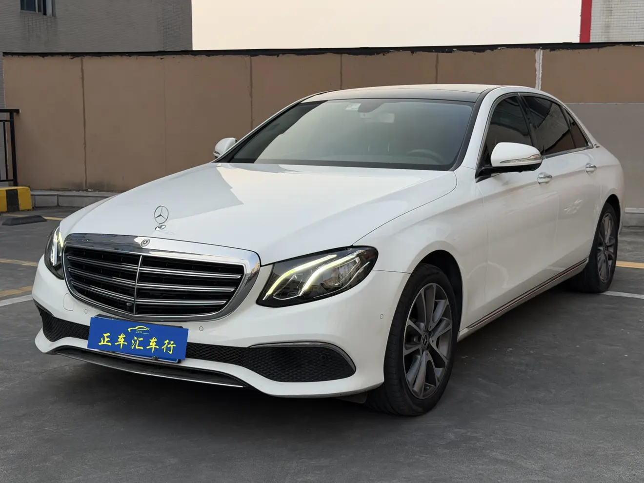 Mercedes-Benz E-Class  из Китая