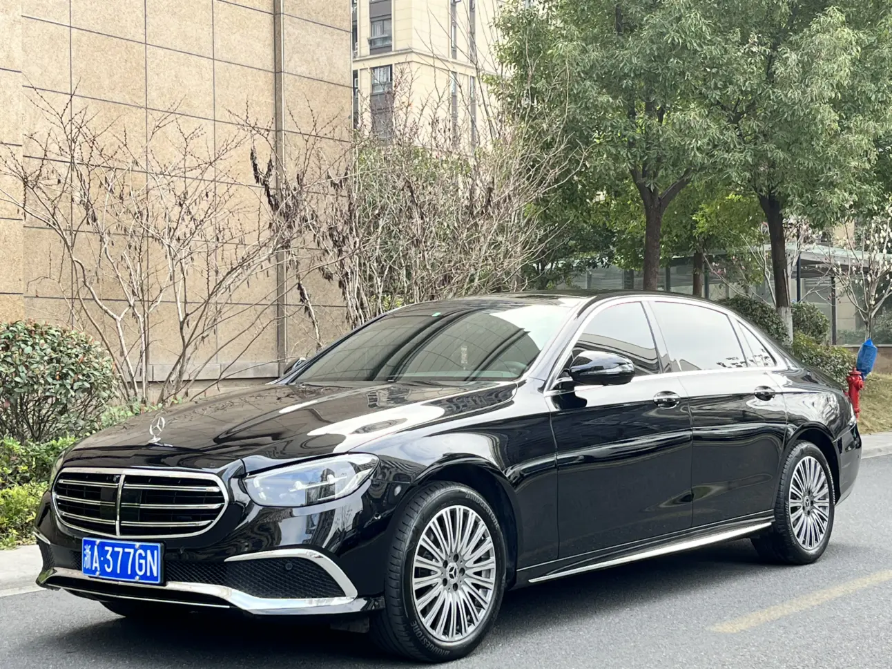 Mercedes-Benz E-Class  из Китая