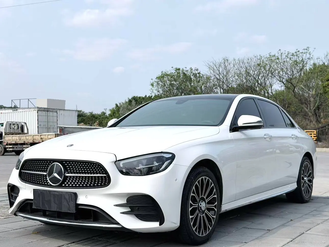 Mercedes-Benz E-Class  из Китая