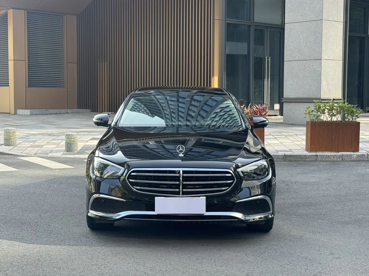 Mercedes-Benz E-Class  из Китая