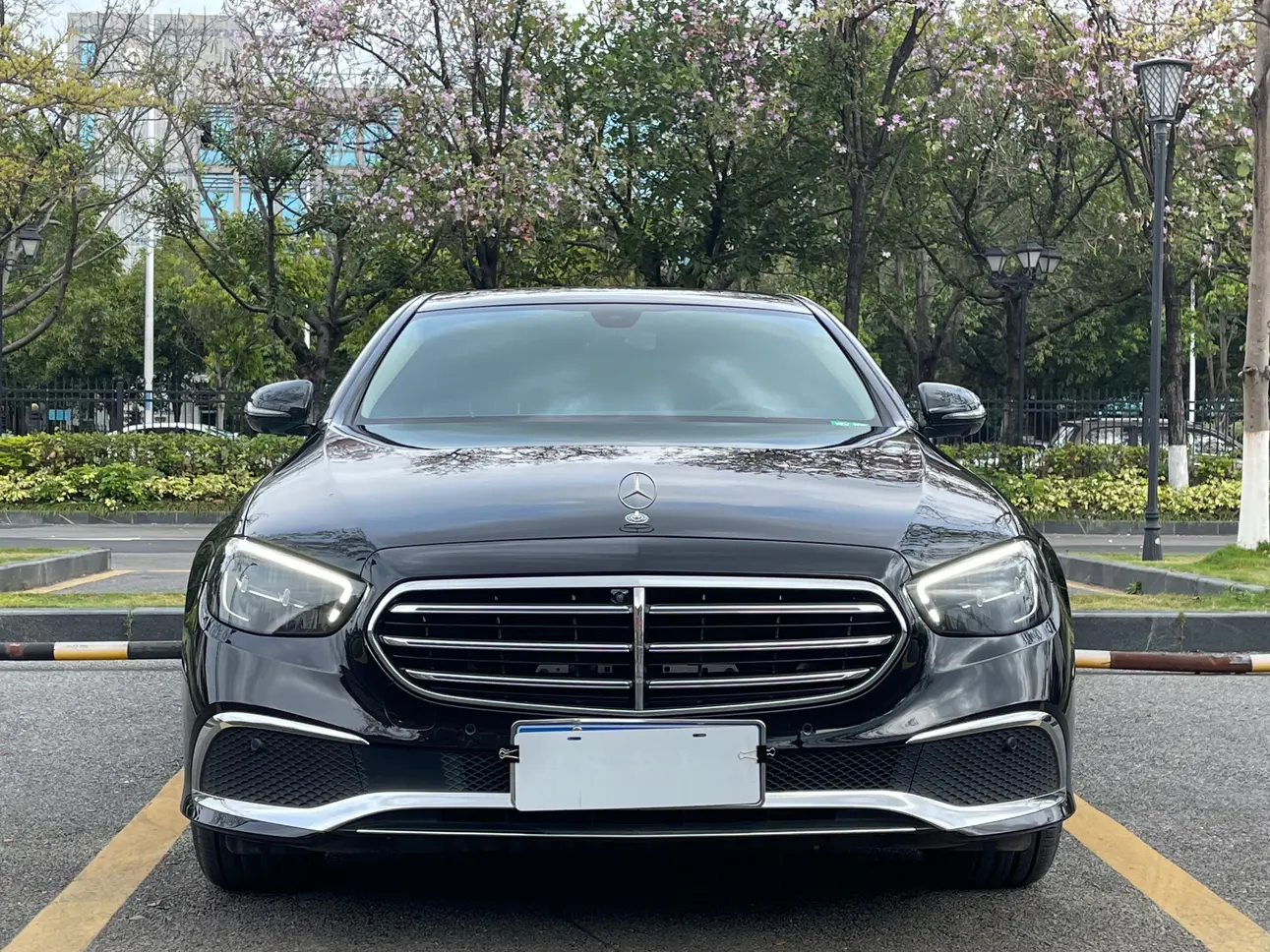 Mercedes-Benz E-Class  из Китая