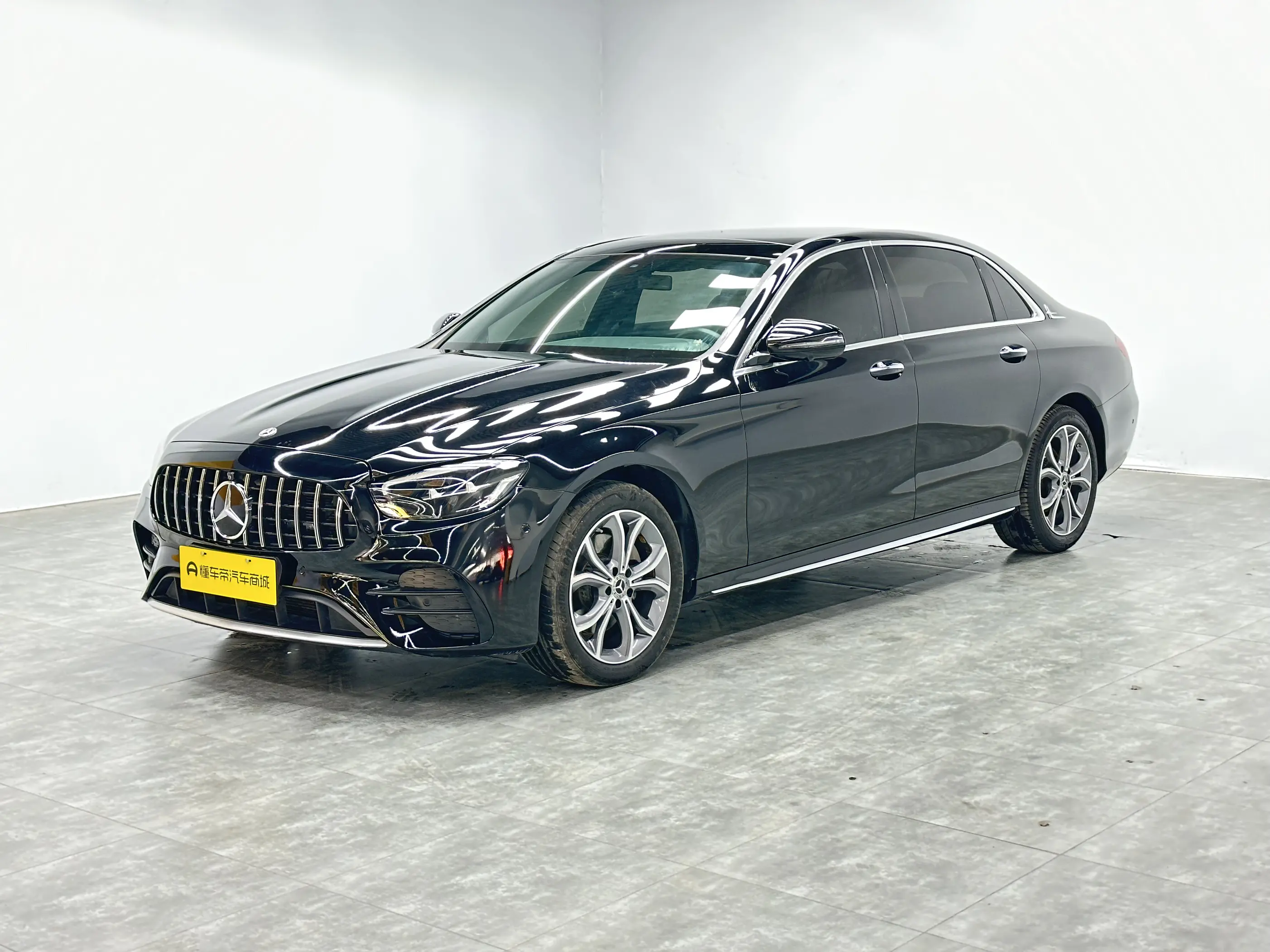 Mercedes-Benz E-Class  из Китая