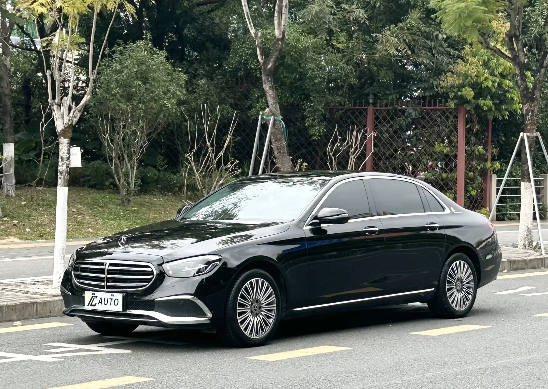 Mercedes-Benz E-Class  из Китая