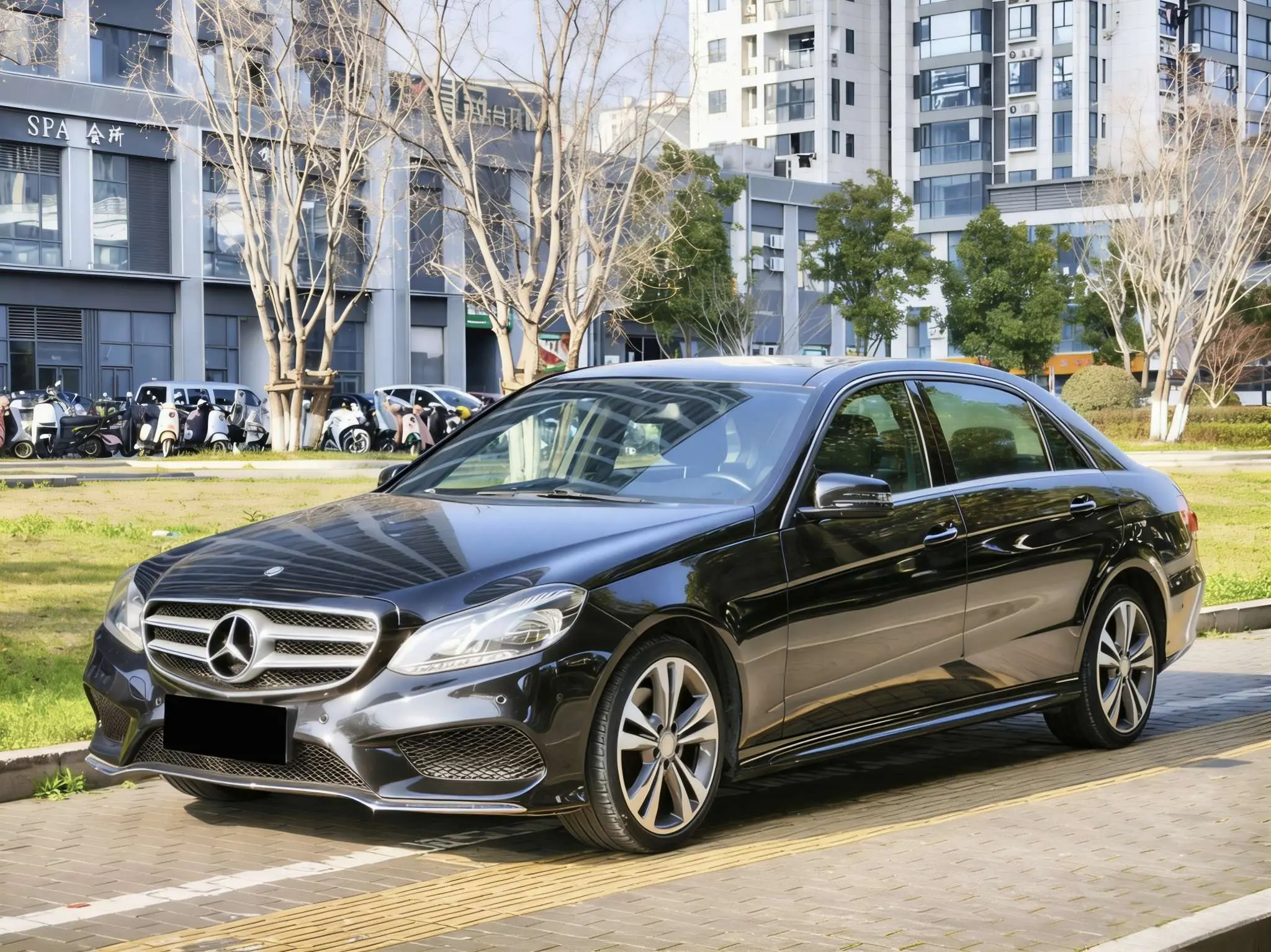 Mercedes-Benz E-Class  из Китая