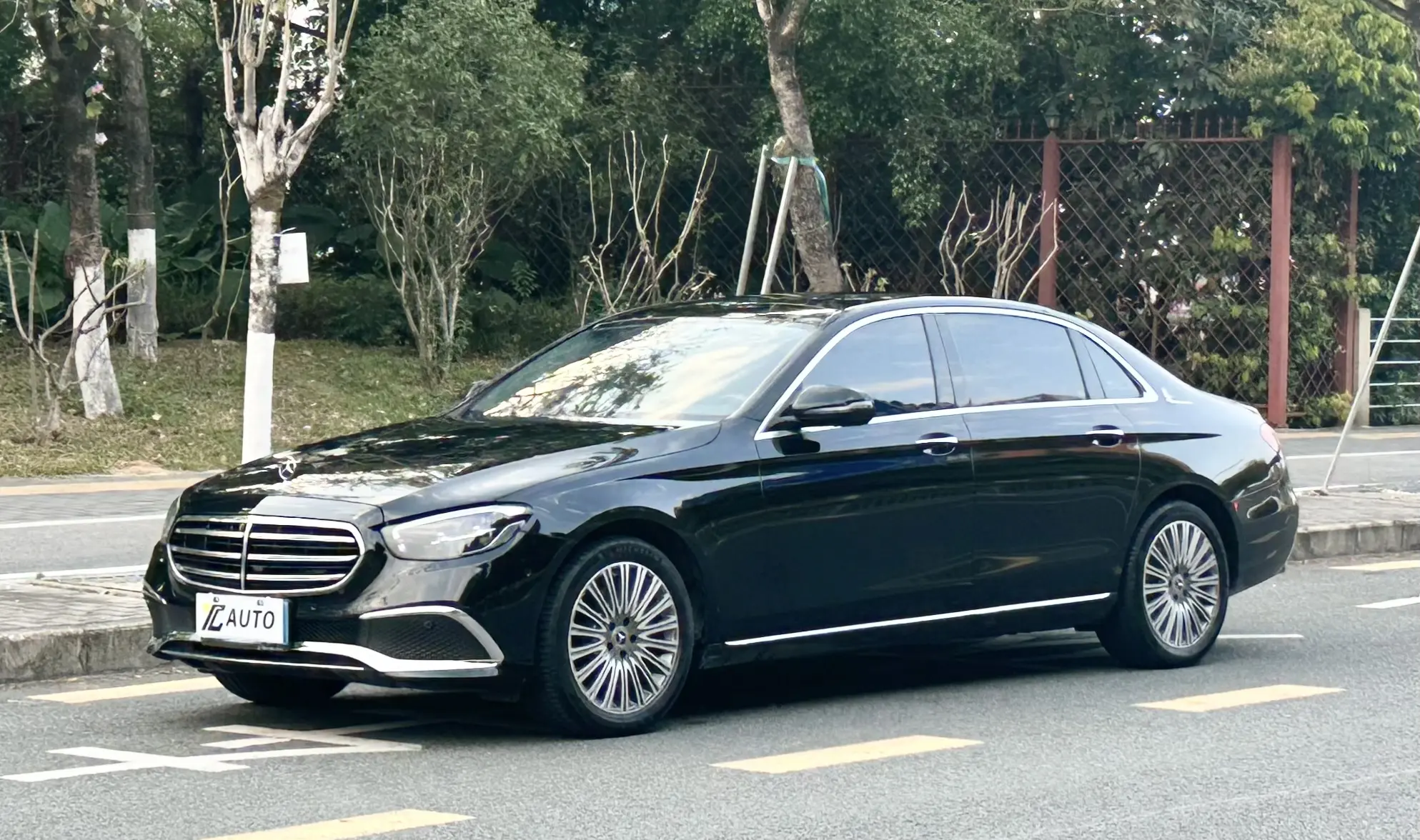 Mercedes-Benz E-Class  из Китая