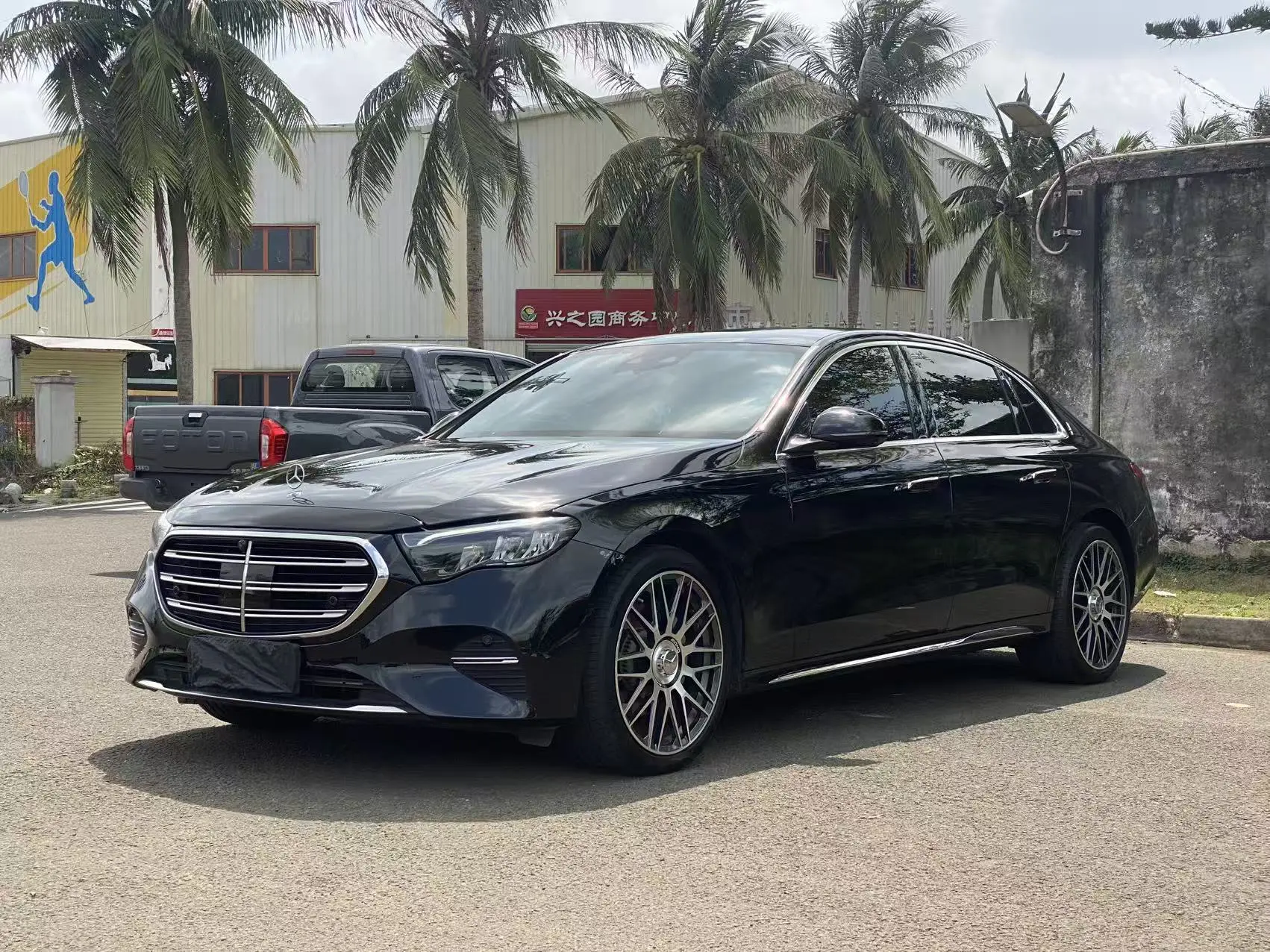 Mercedes-Benz E-Class  из Китая