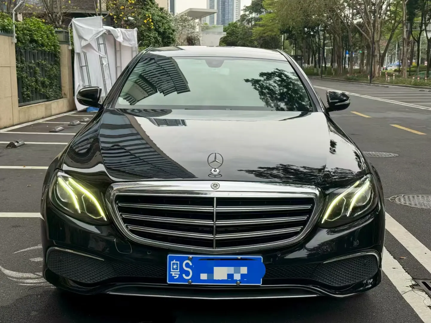 Mercedes-Benz E-Class  из Китая