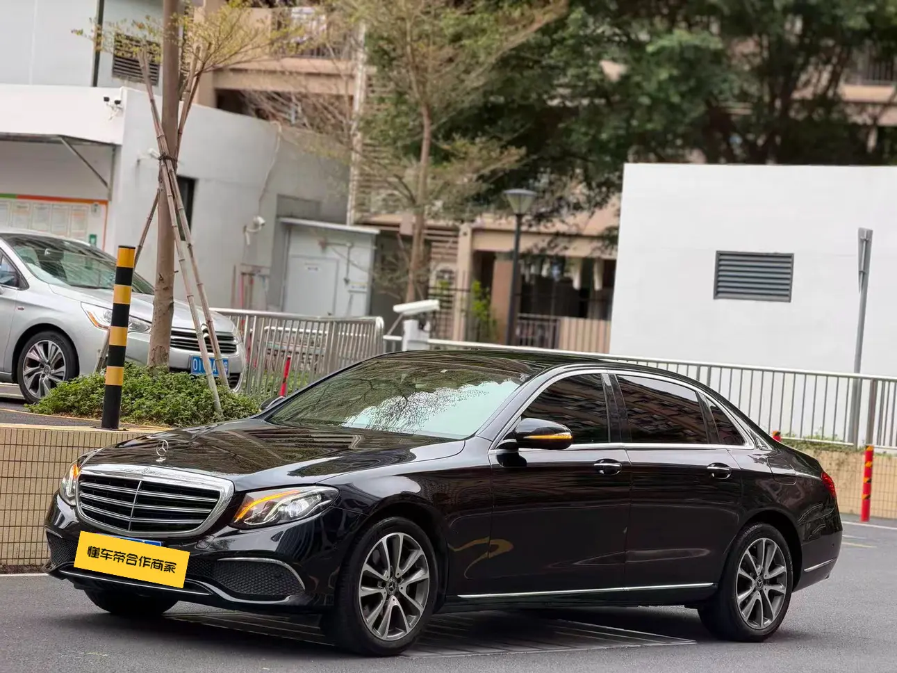 Mercedes-Benz E-Class  из Китая