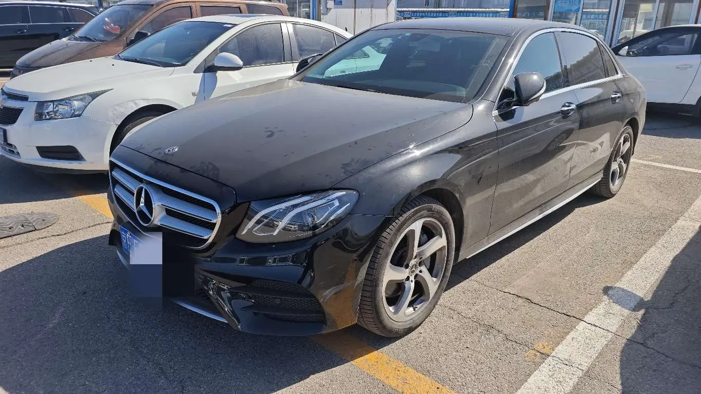 Mercedes-Benz E-Class  из Китая