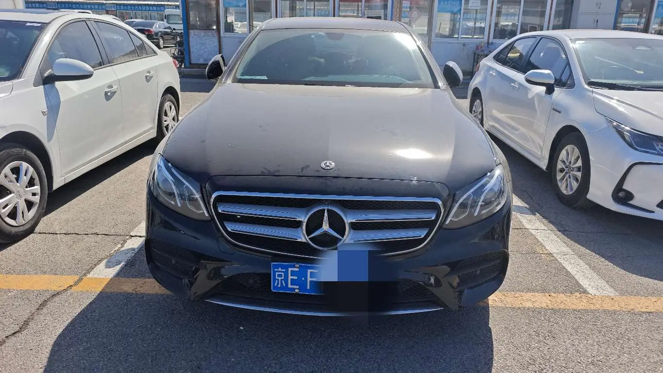 Mercedes-Benz E-Class  из Китая