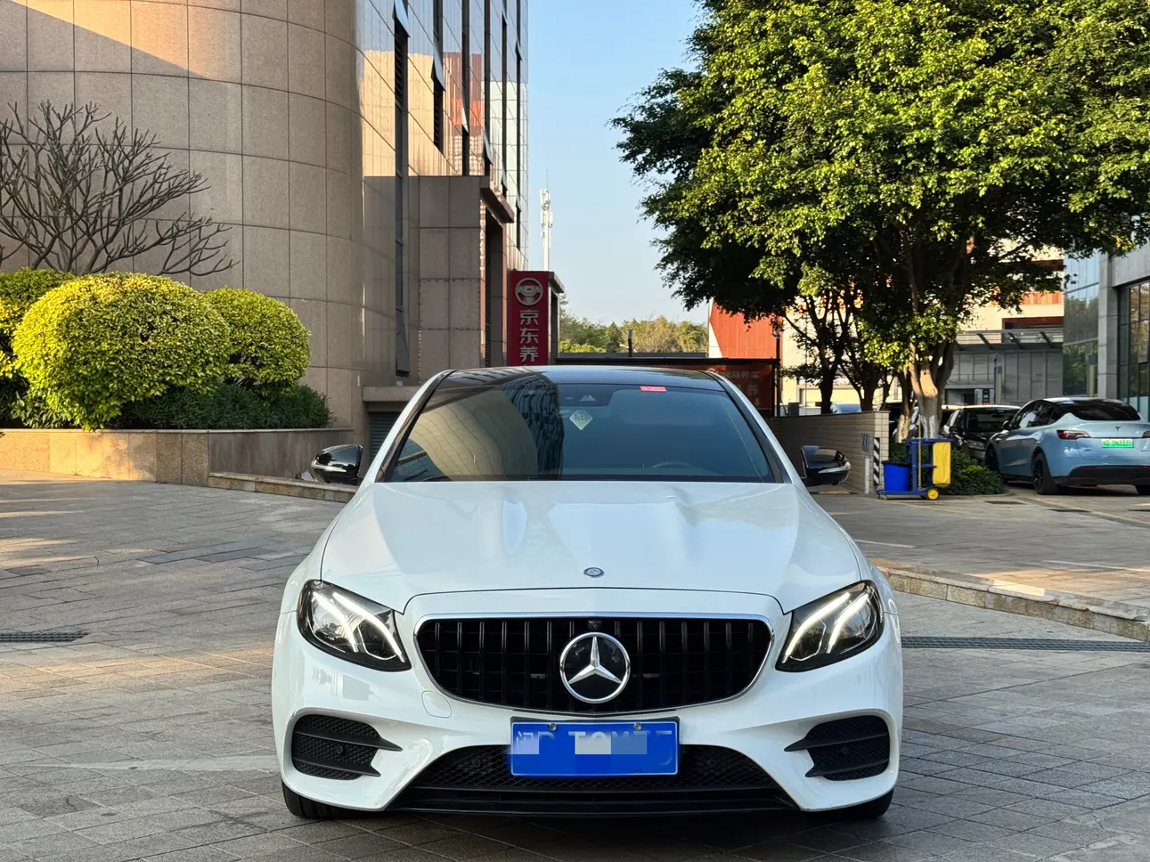 Mercedes-Benz E-Class  из Китая