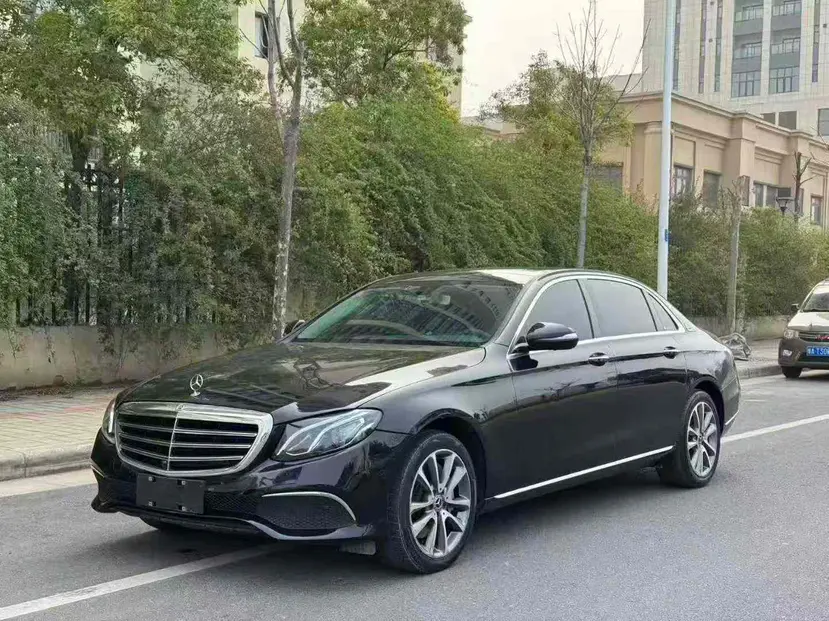 Mercedes-Benz E-Class  из Китая