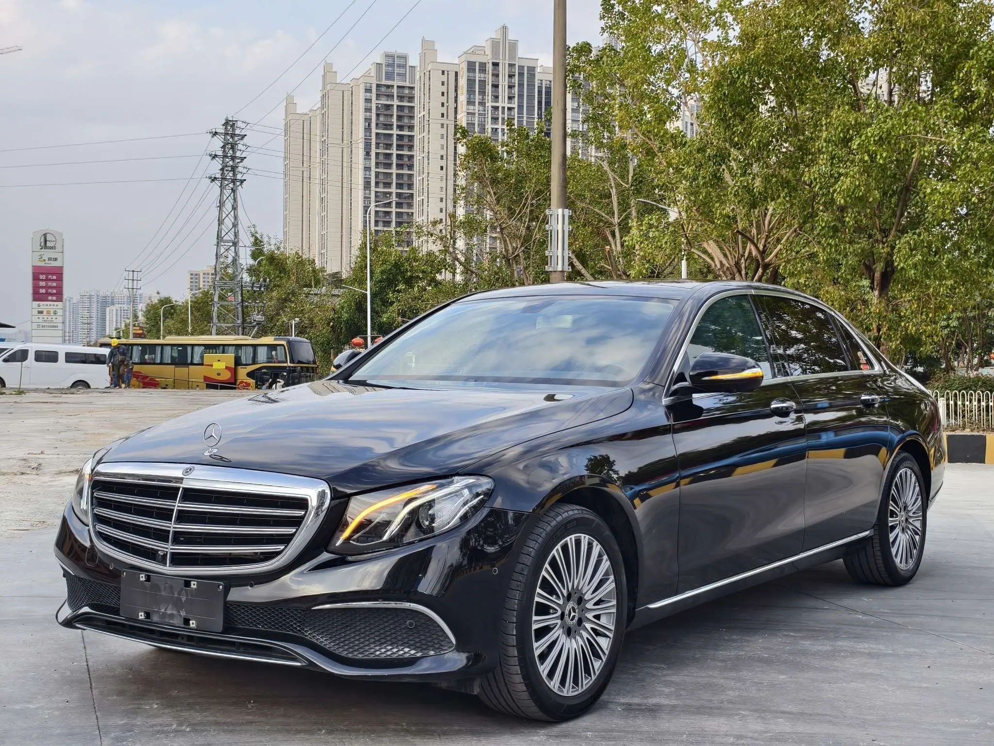 Mercedes-Benz E-Class  из Китая