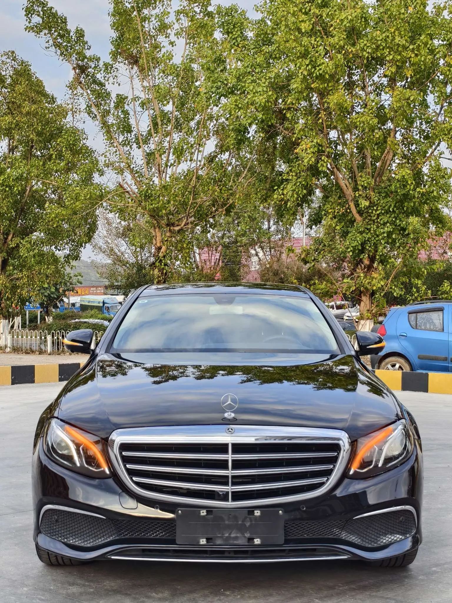 Mercedes-Benz E-Class  из Китая