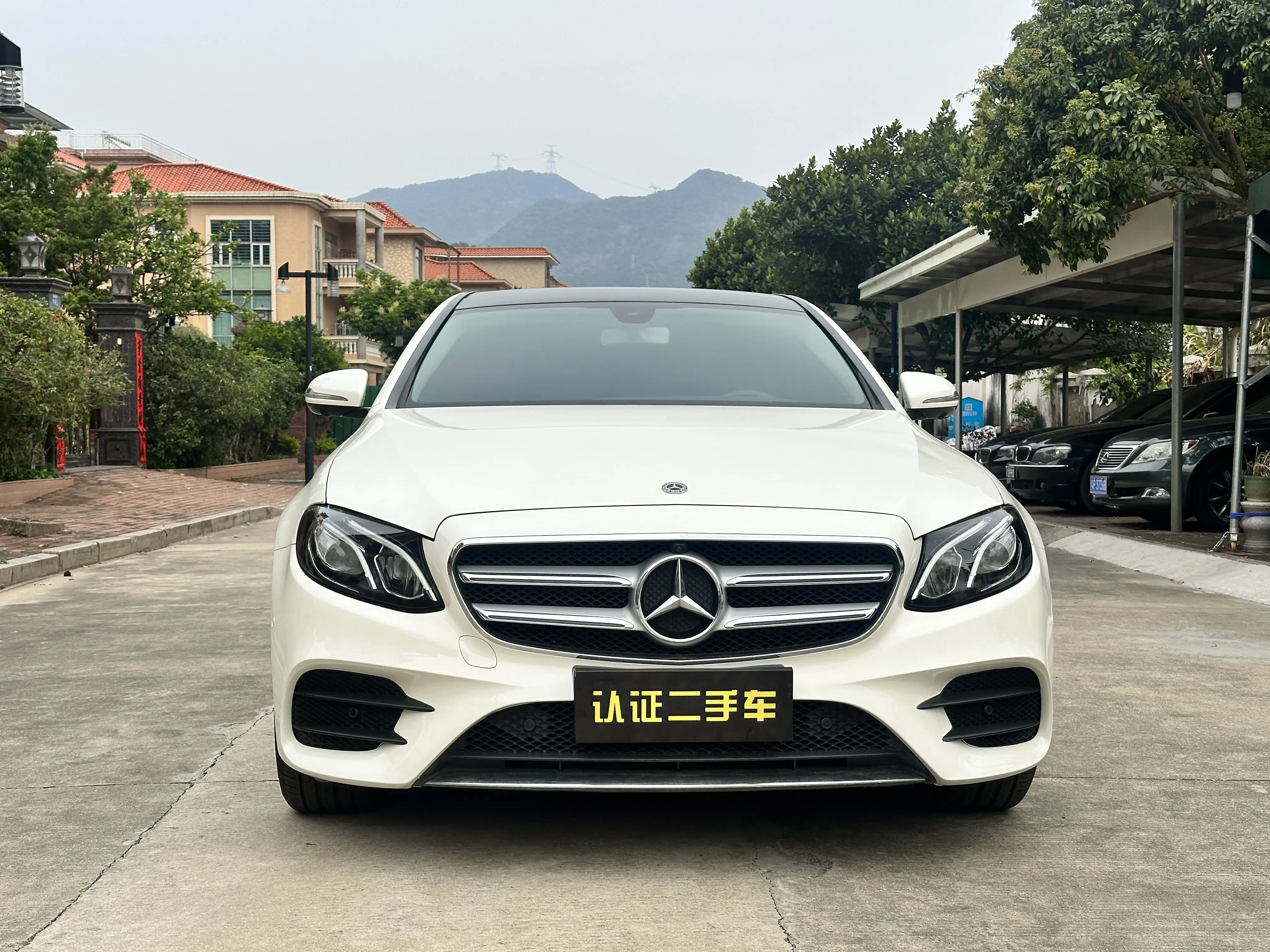 Mercedes-Benz E-Class  из Китая