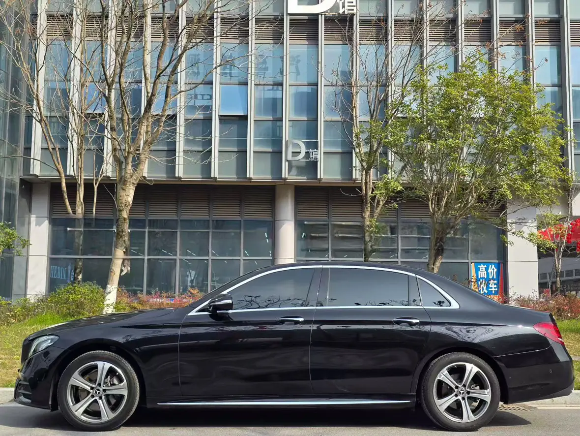 Mercedes-Benz E-Class  из Китая