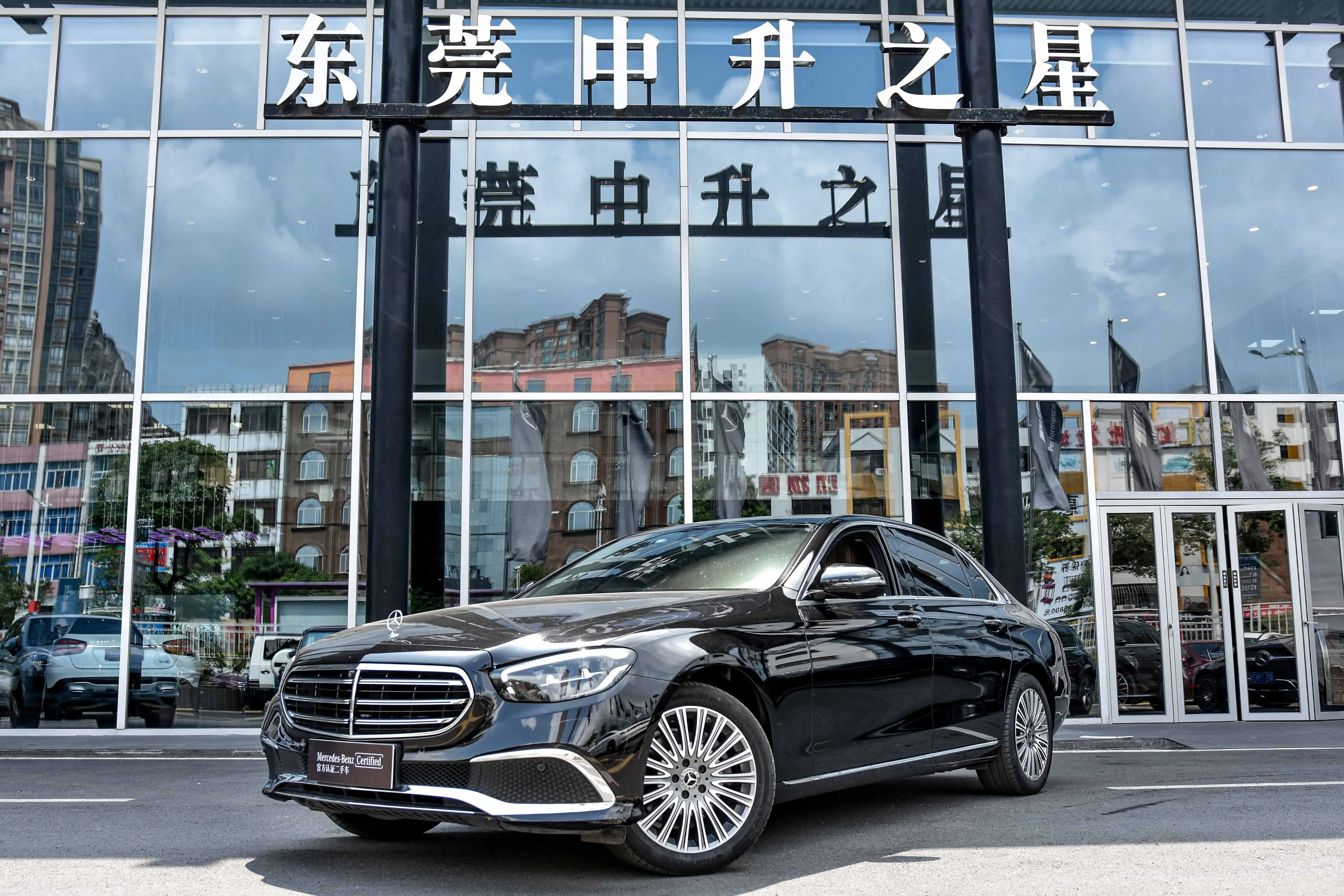 Mercedes-Benz E-Class  из Китая