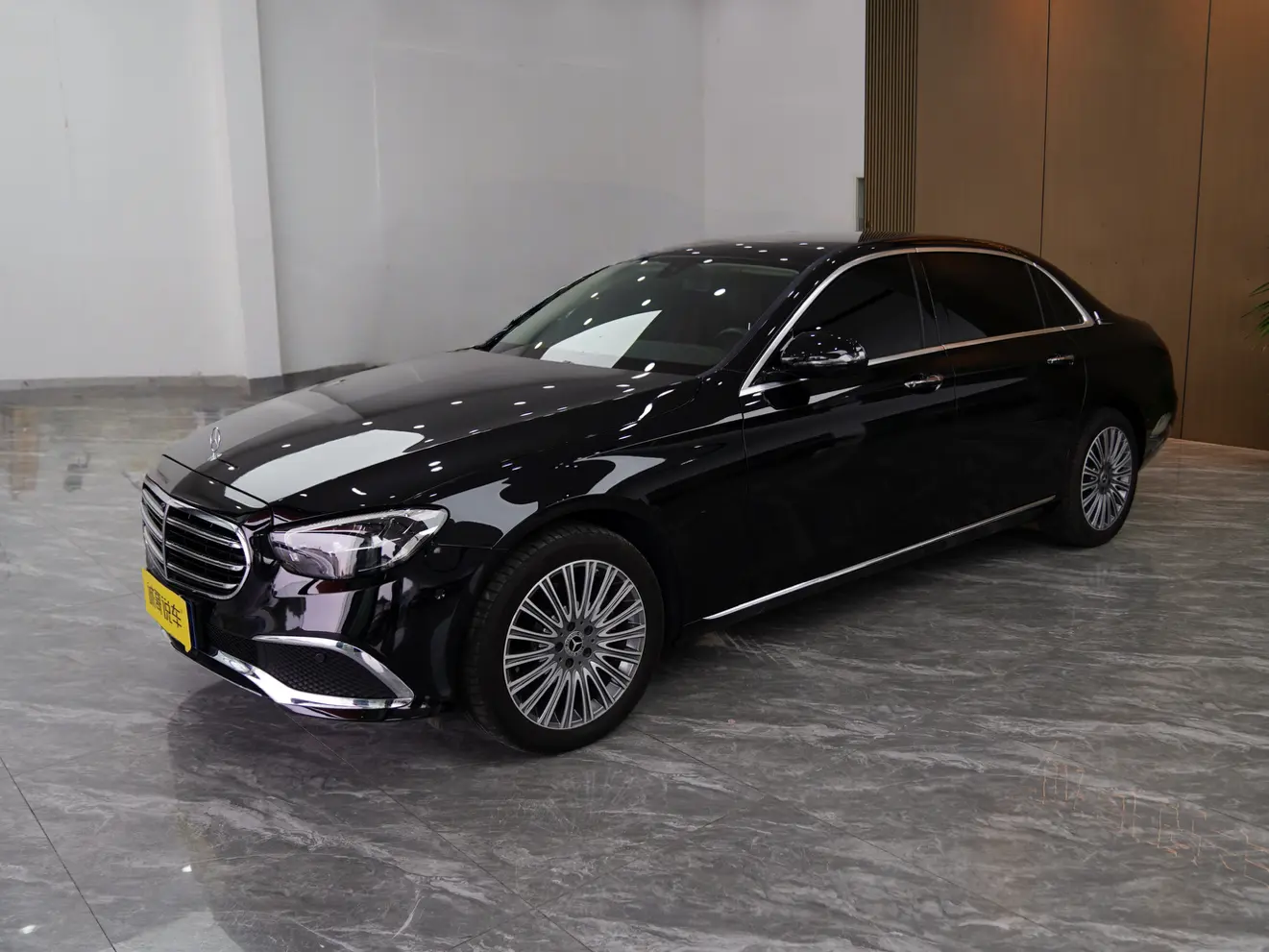 Mercedes-Benz E-Class  из Китая