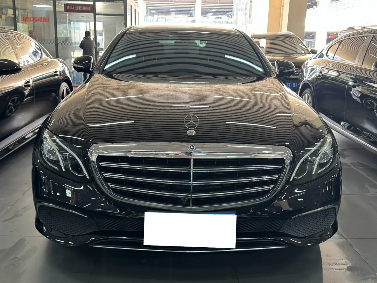 Mercedes-Benz E-Class  из Китая