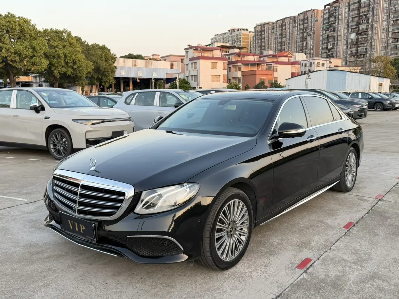 Mercedes-Benz E-Class  из Китая