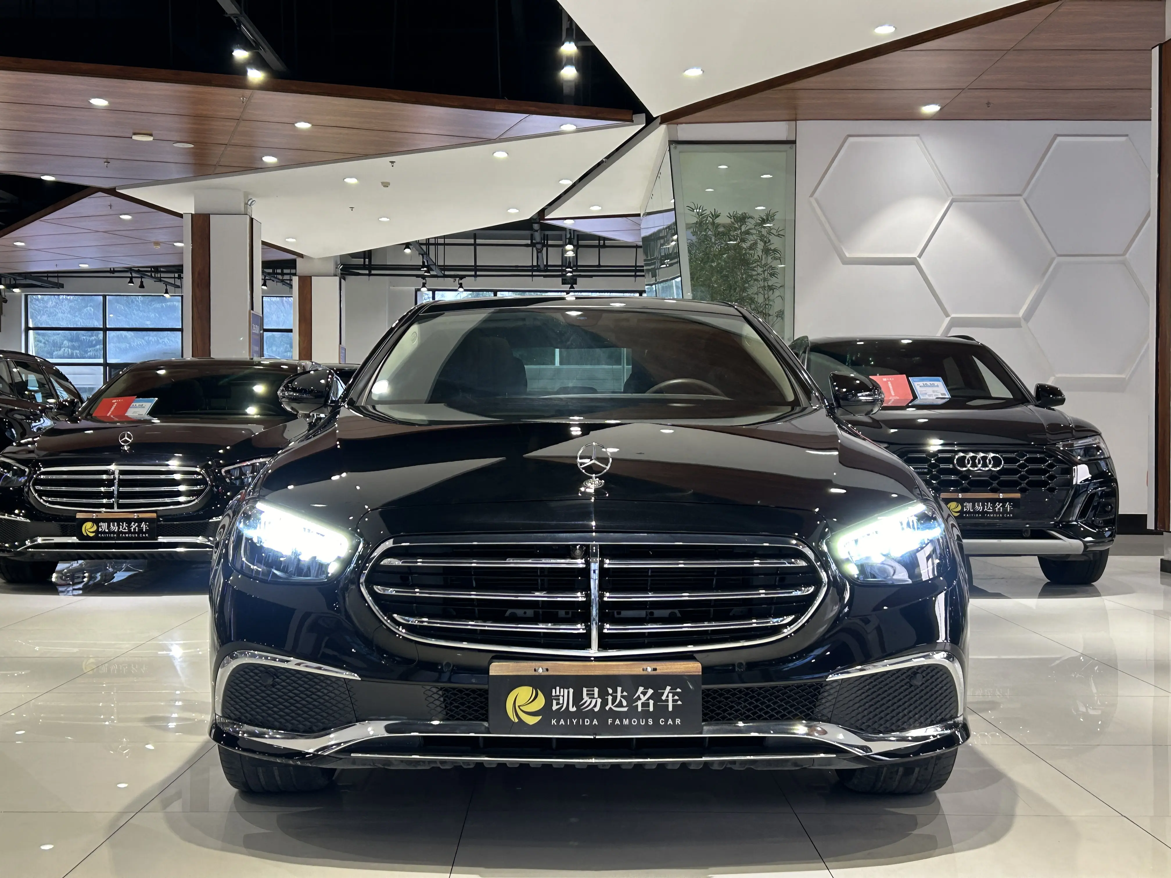 Mercedes-Benz E-Class  из Китая