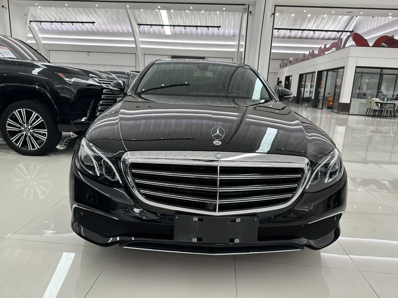 Mercedes-Benz E-Class  из Китая