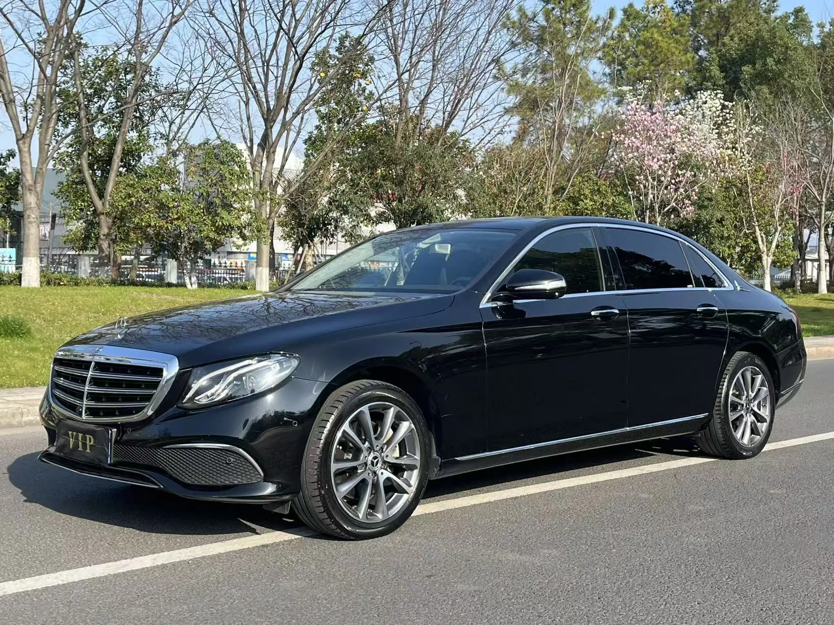 Mercedes-Benz E-Class  из Китая