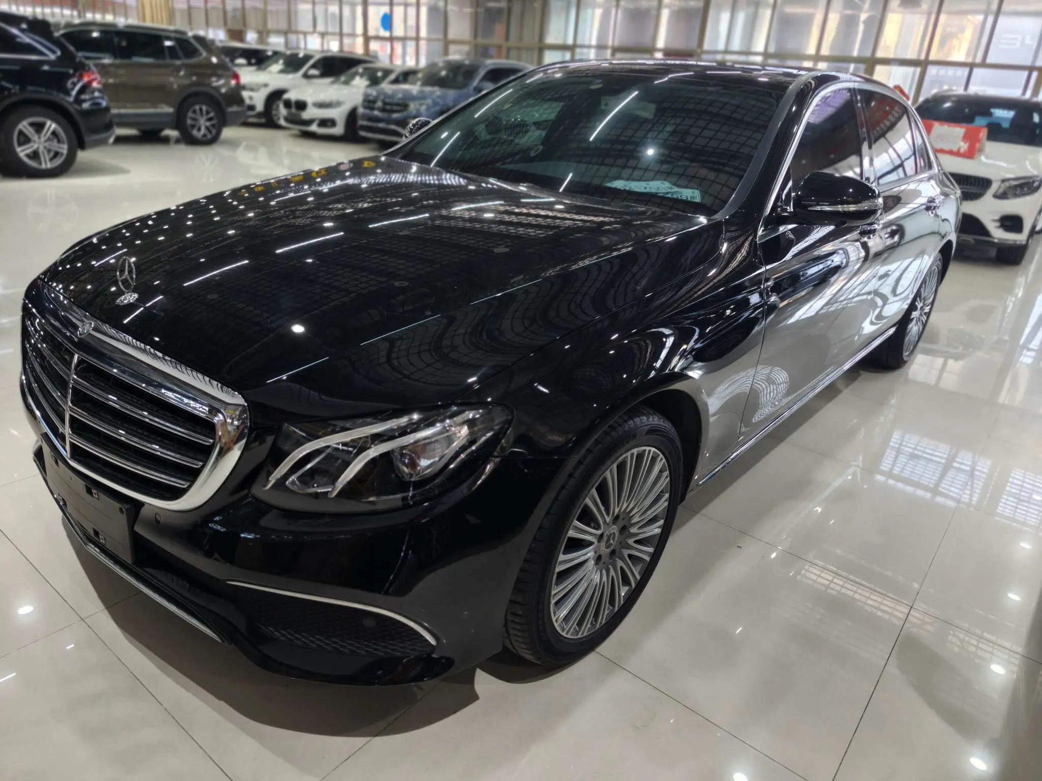 Mercedes-Benz E-Class  из Китая