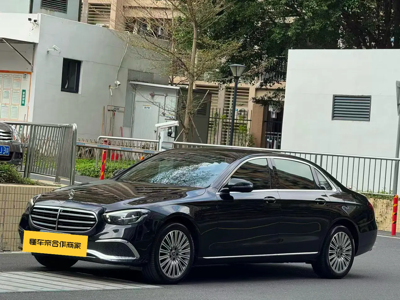 Mercedes-Benz E-Class  из Китая