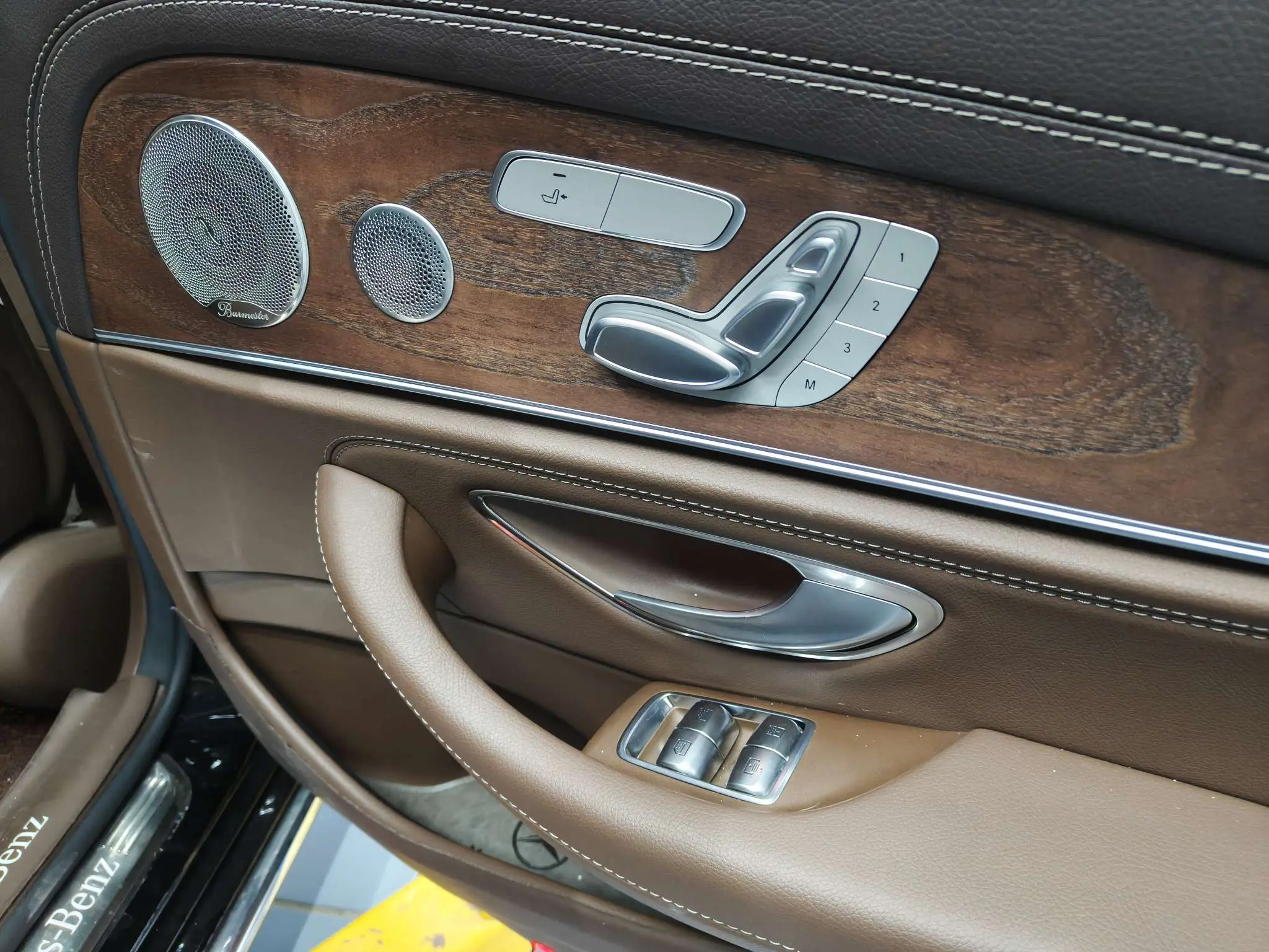 Mercedes-Benz E-Class  из Китая