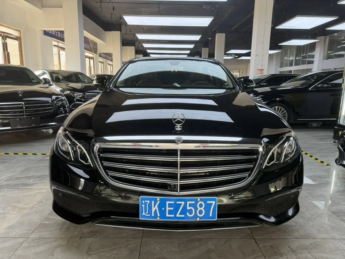 Mercedes-Benz E-Class  из Китая