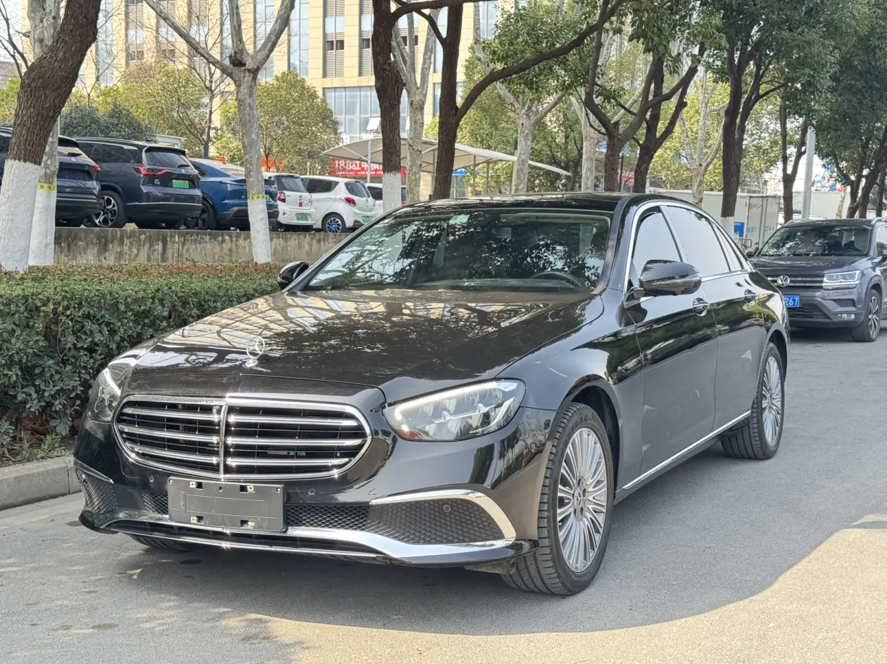 Mercedes-Benz E-Class  из Китая