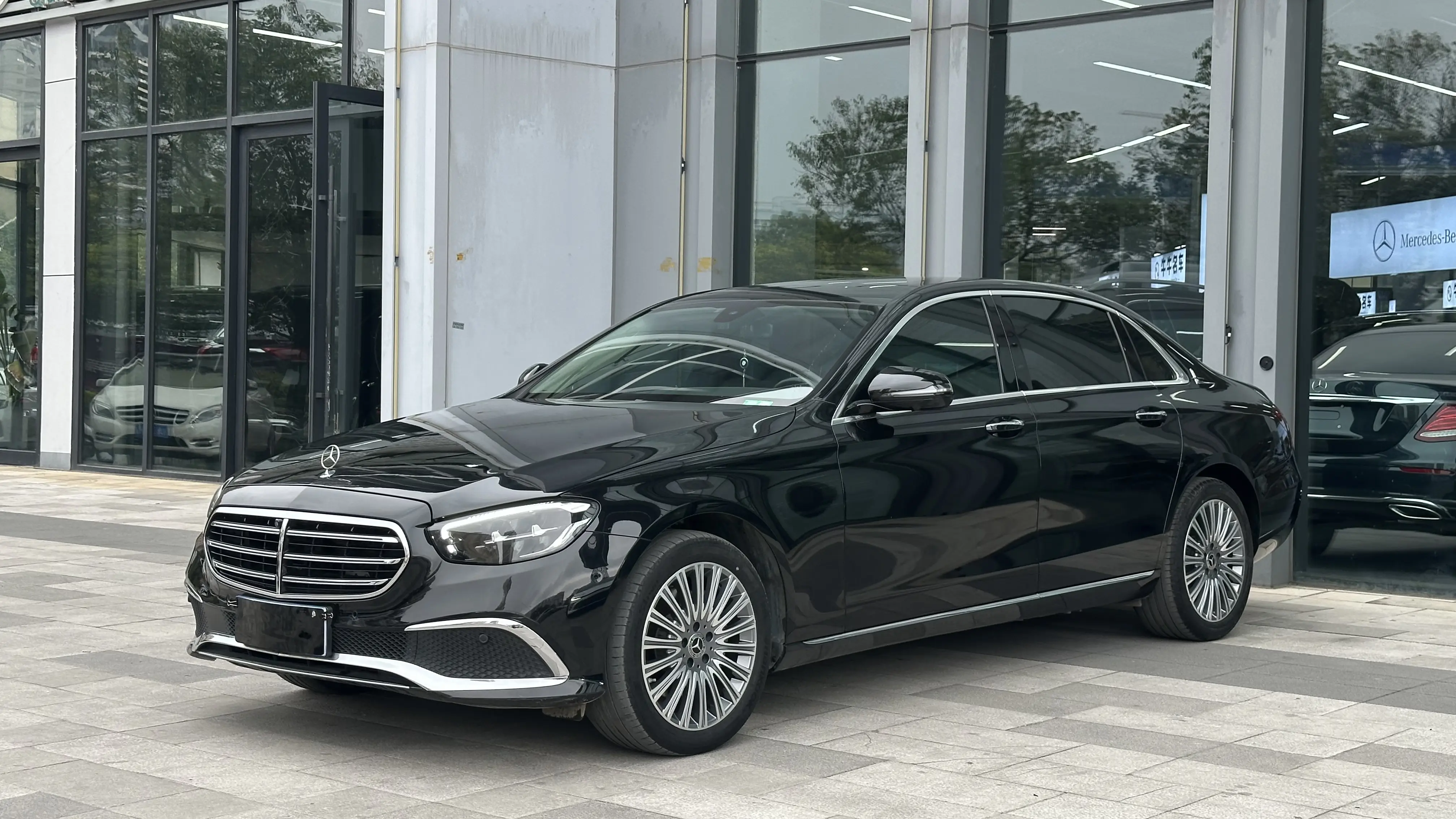 Mercedes-Benz E-Class  из Китая