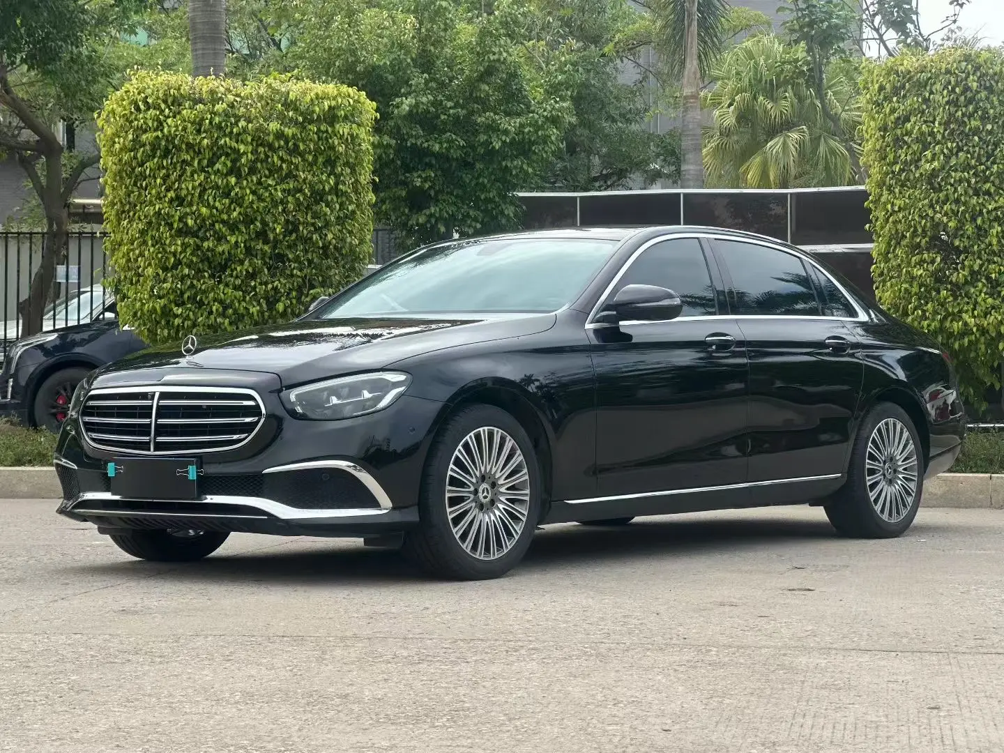 Mercedes-Benz E-Class  из Китая