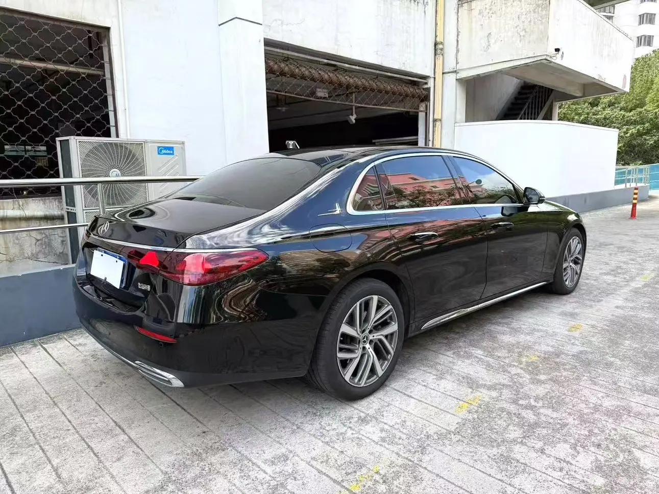 Mercedes-Benz E-Class  из Китая