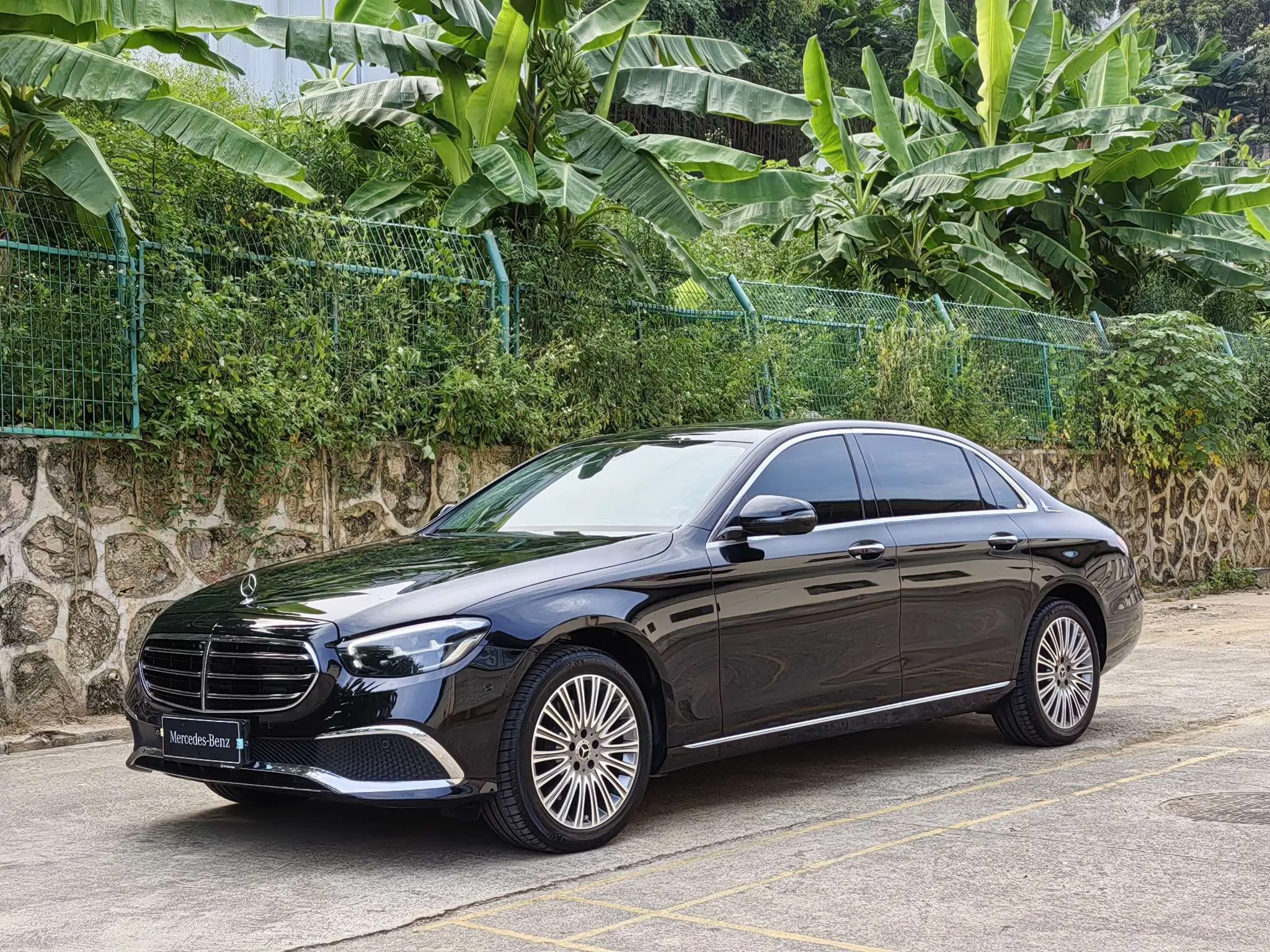 Mercedes-Benz E-Class  из Китая