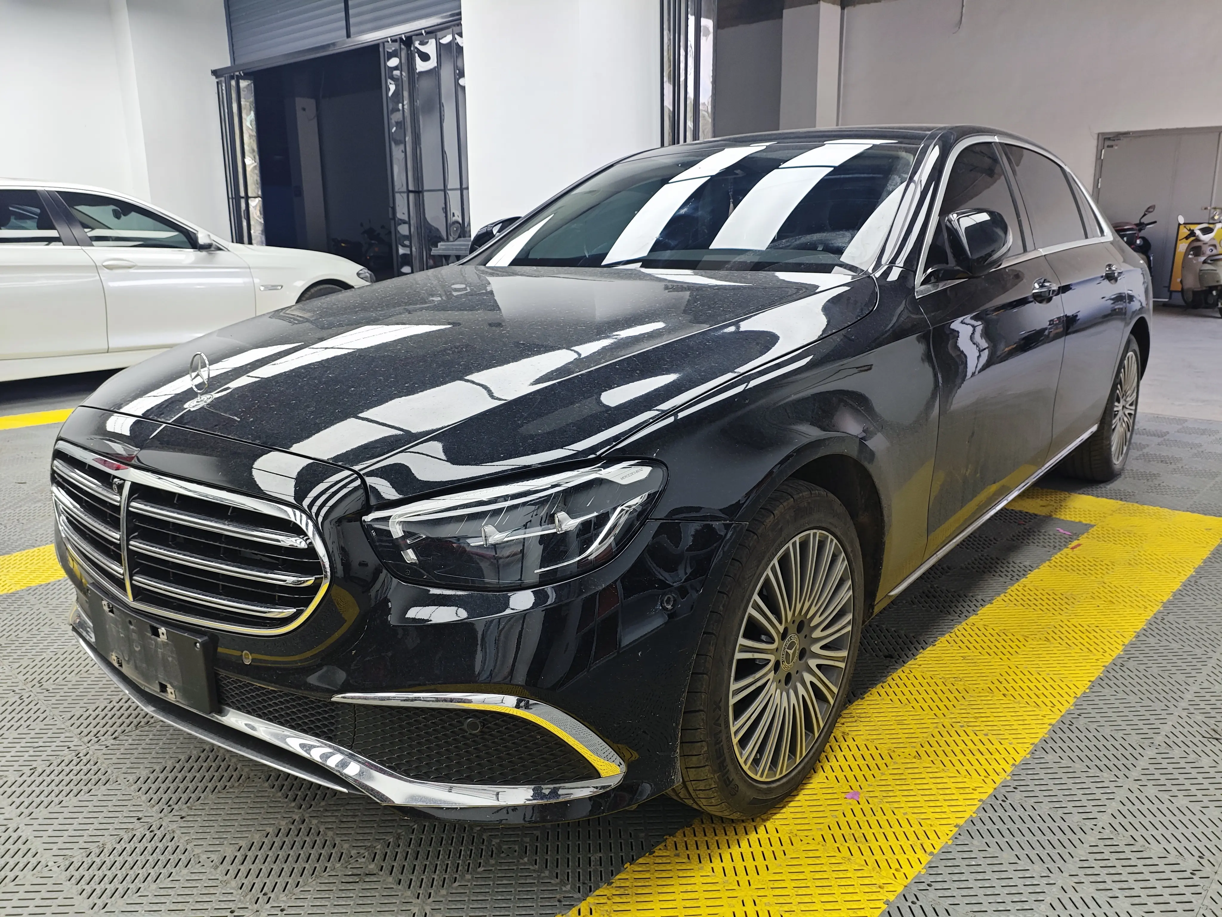 Mercedes-Benz E-Class  из Китая