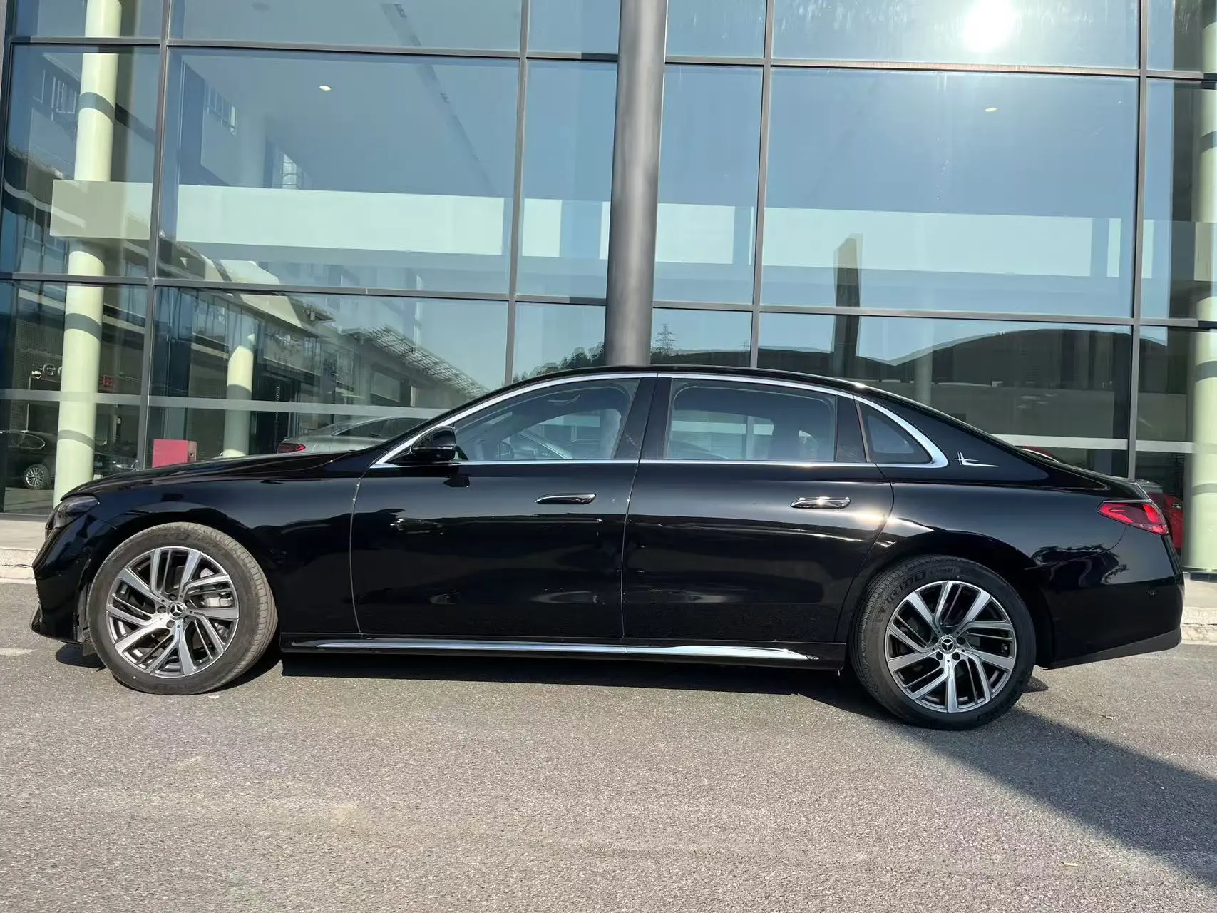 Mercedes-Benz E-Class  из Китая