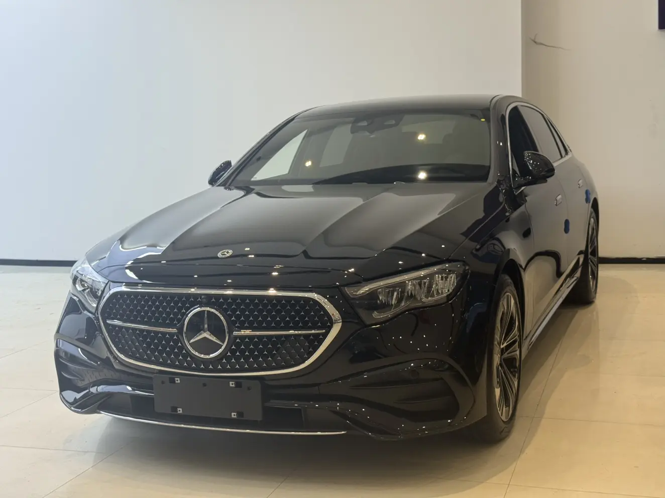 Mercedes-Benz E-Class  из Китая