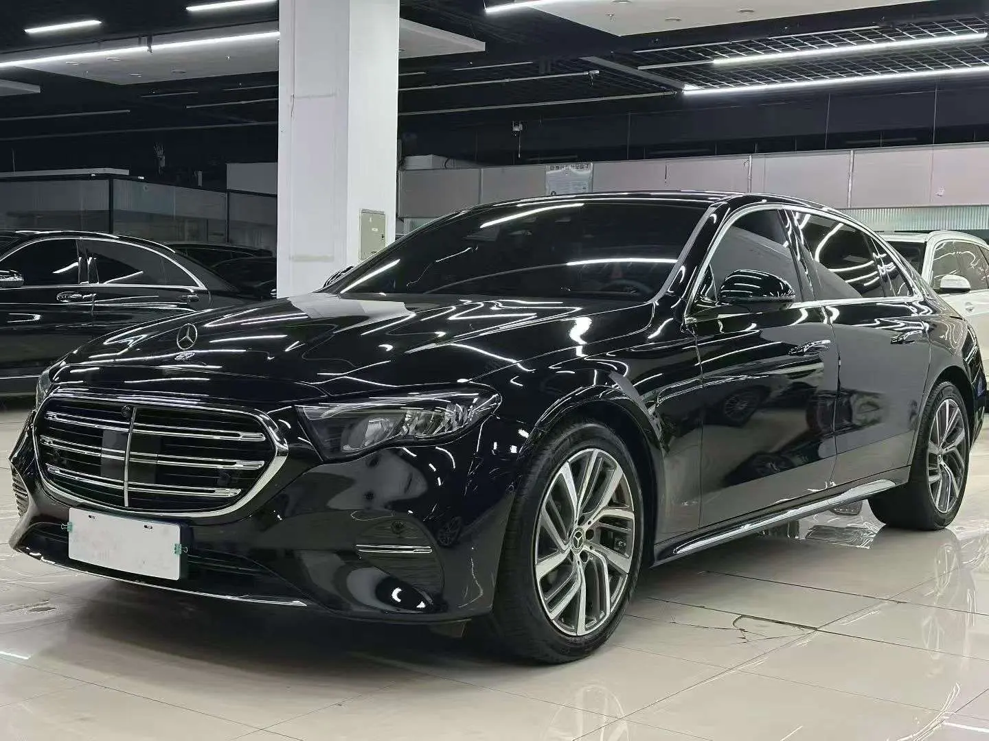 Mercedes-Benz E-Class  из Китая