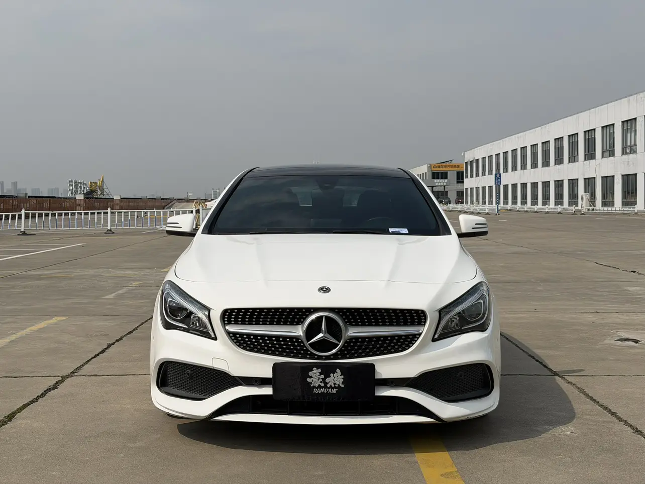 Mercedes-Benz CLA (Imported)  из Китая