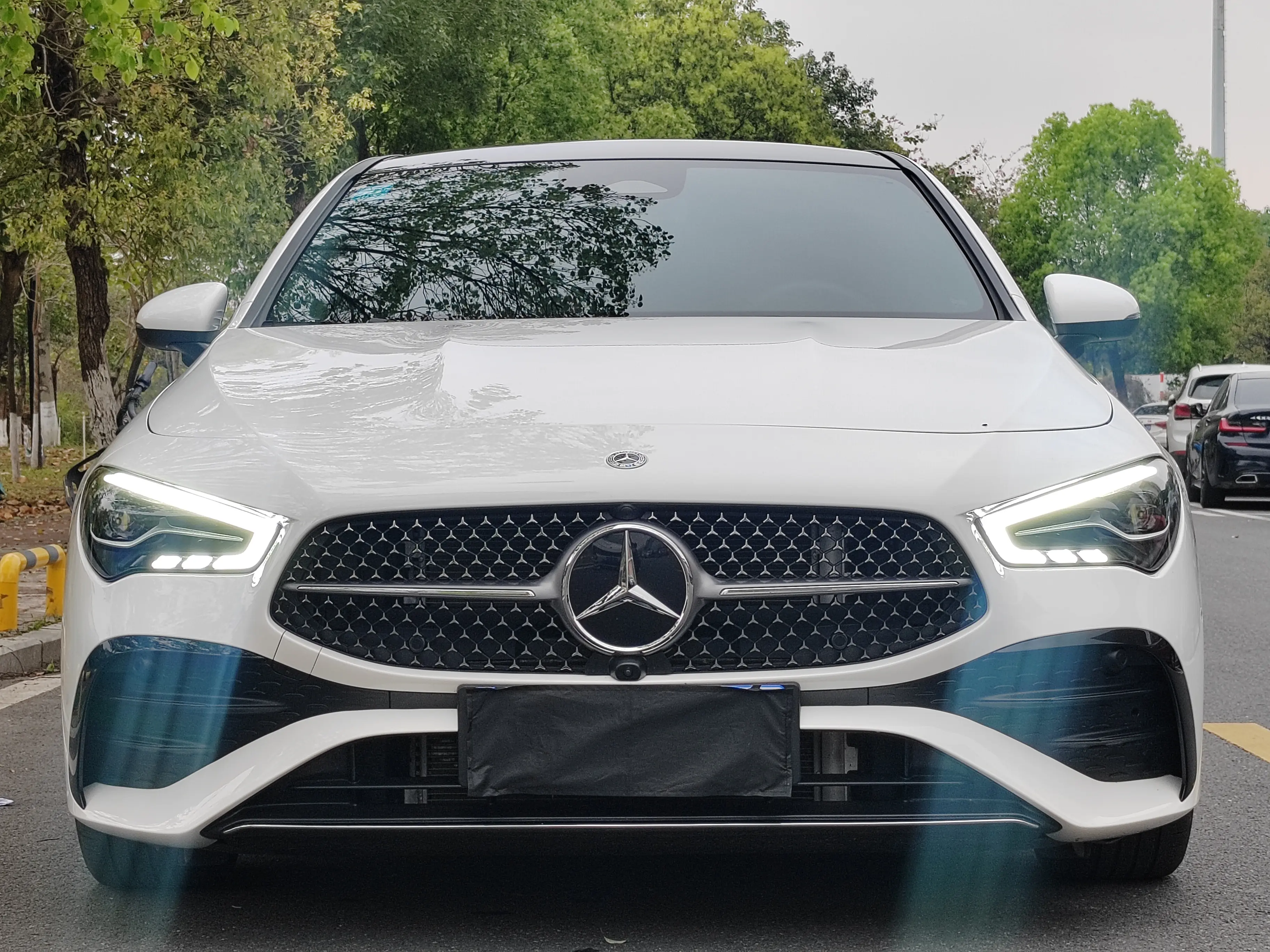 Mercedes-Benz CLA (Imported)  из Китая
