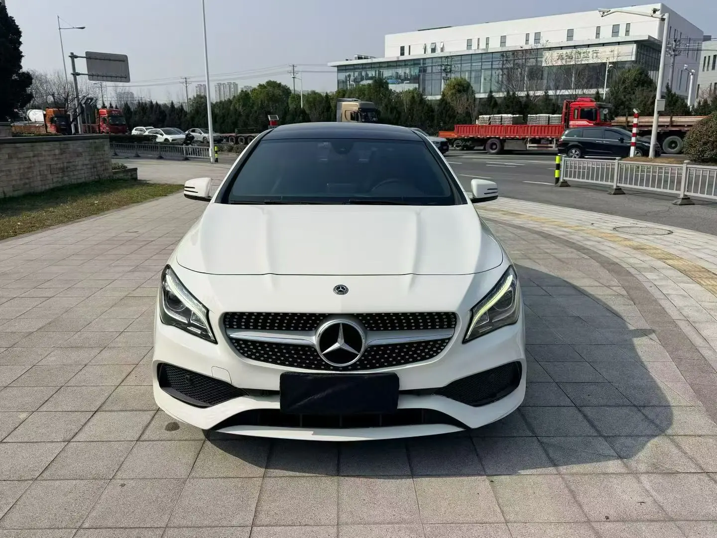 Mercedes-Benz CLA (Imported)  из Китая