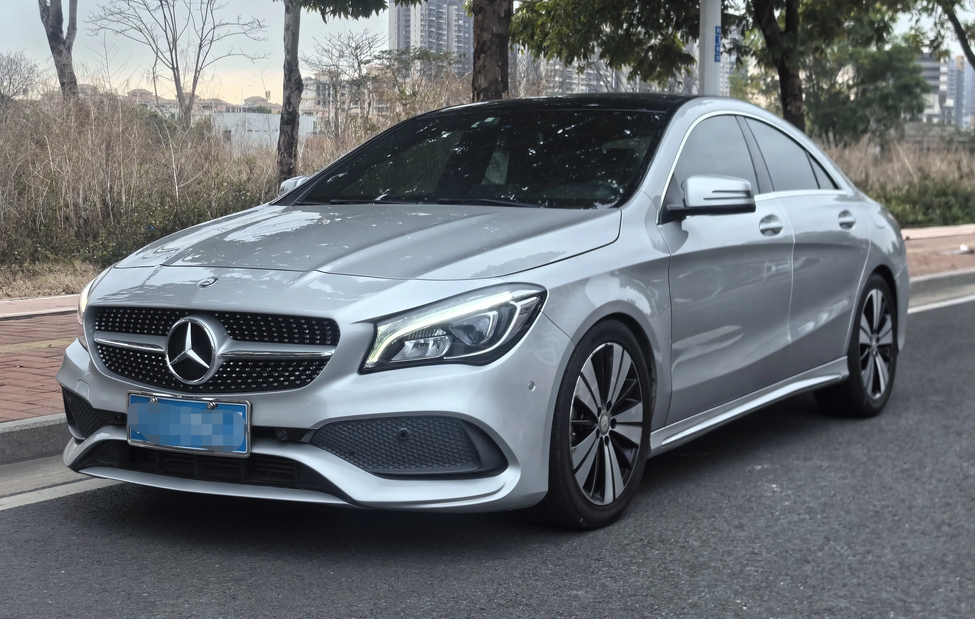 Mercedes-Benz CLA (Imported)  из Китая