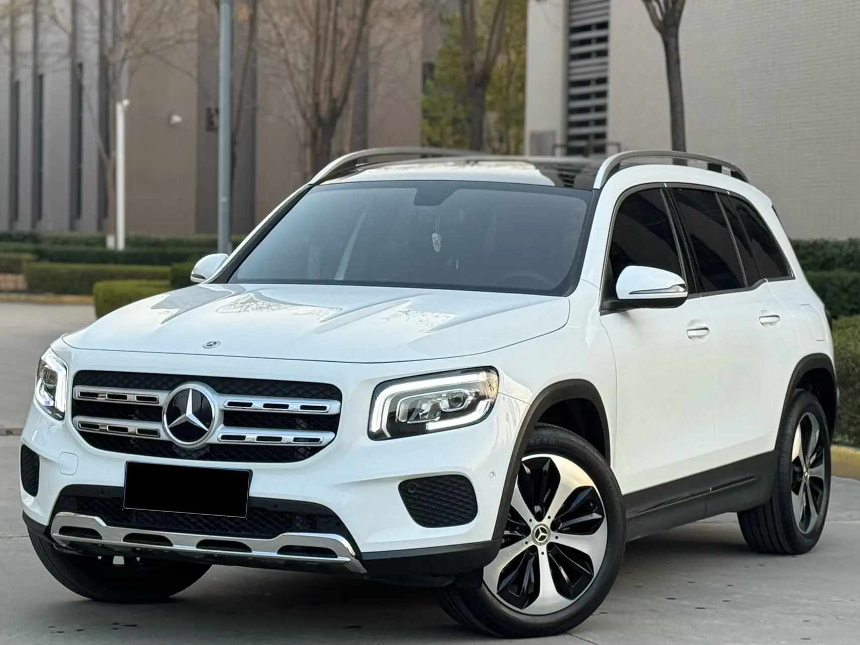 Mercedes-Benz GLB  из Китая